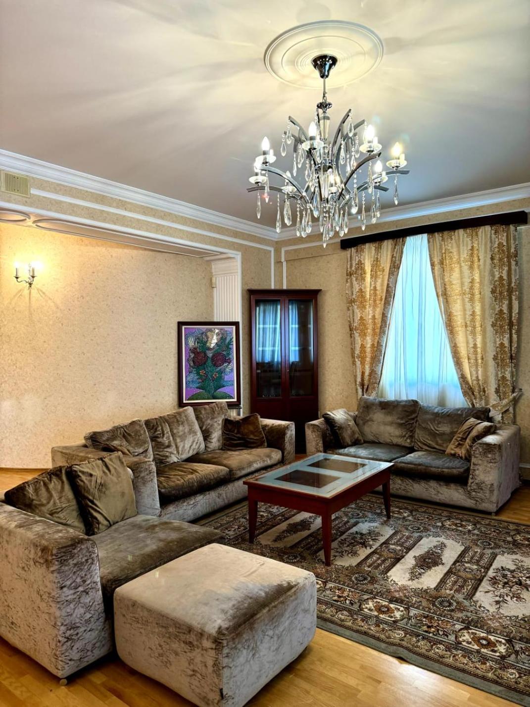 S T Luxury 3 Bed Apartment