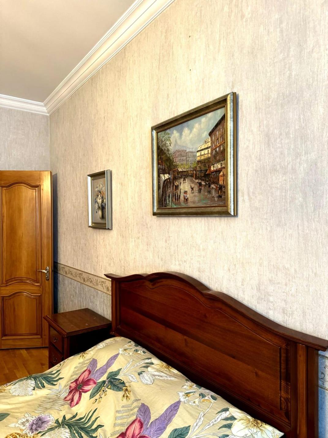 S T Luxury 3 Bed Apartment