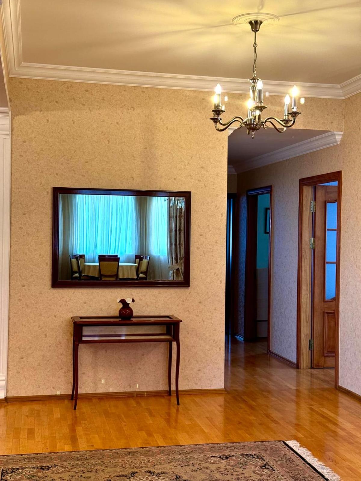 S T Luxury 3 Bed Apartment