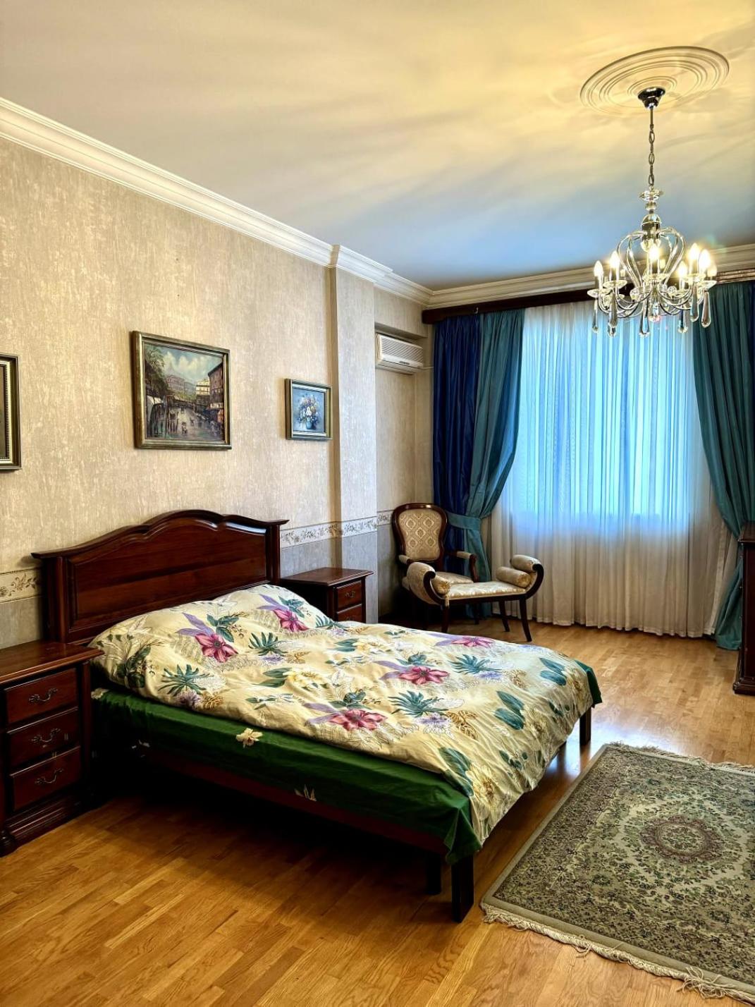 S T Luxury 3 Bed Apartment