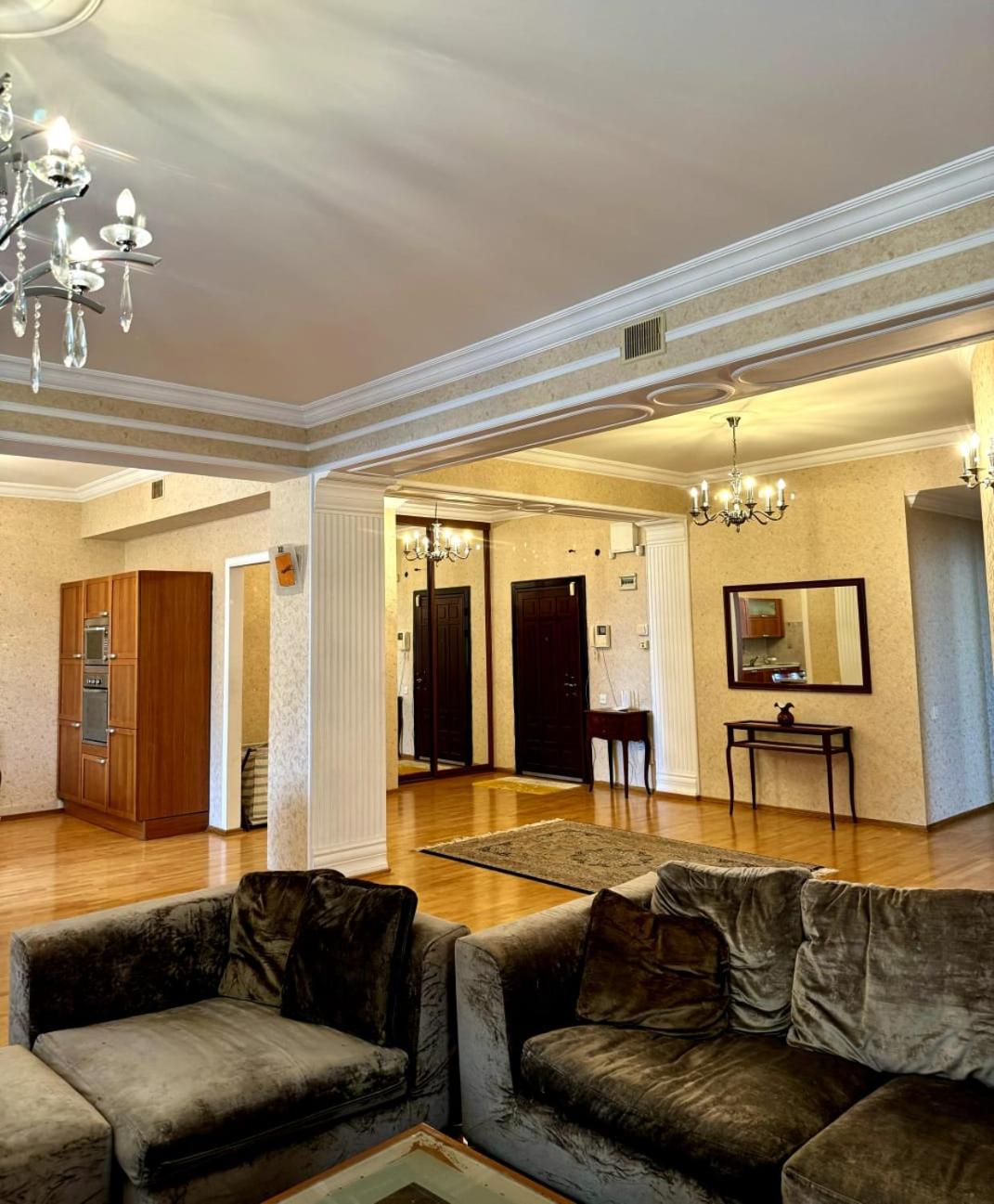 S T Luxury 3 Bed Apartment