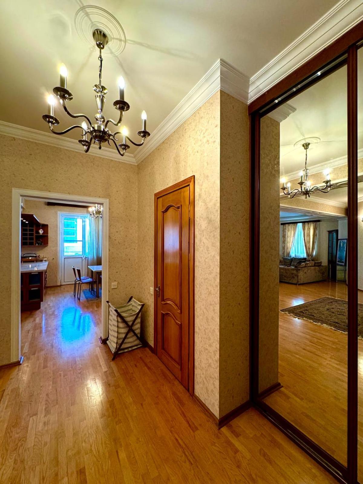 S T Luxury 3 Bed Apartment