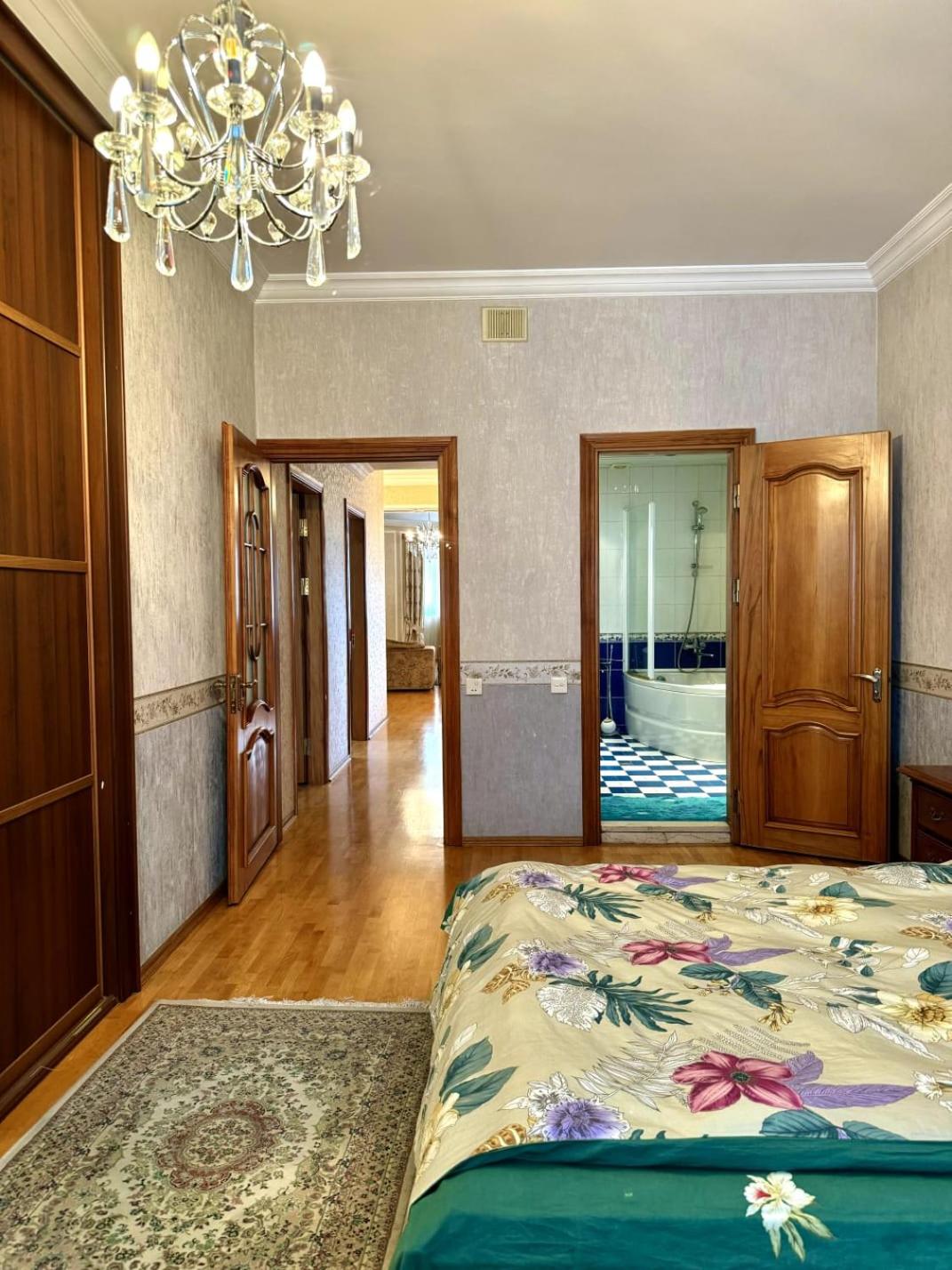 S T Luxury 3 Bed Apartment