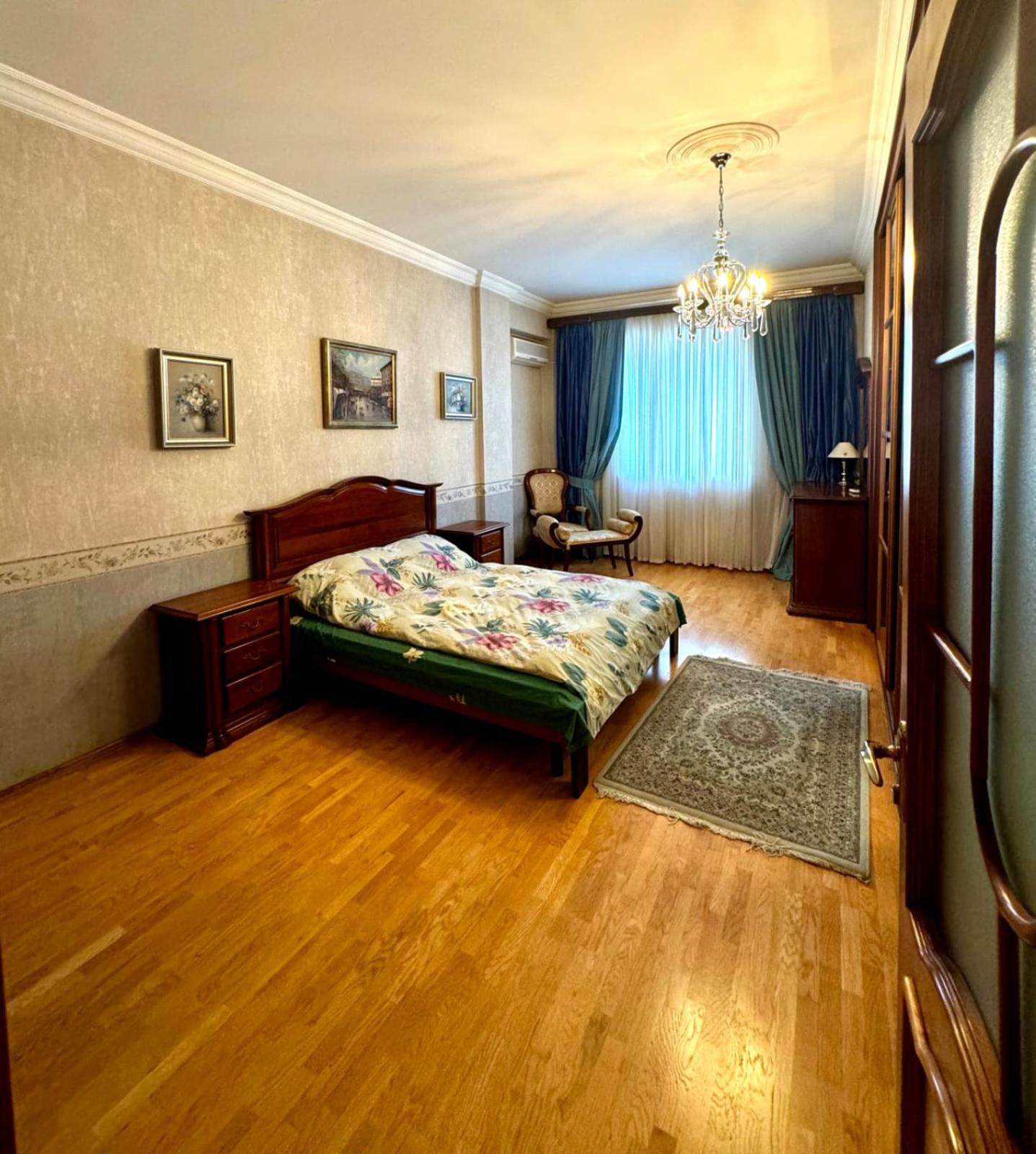 S T Luxury 3 Bed Apartment