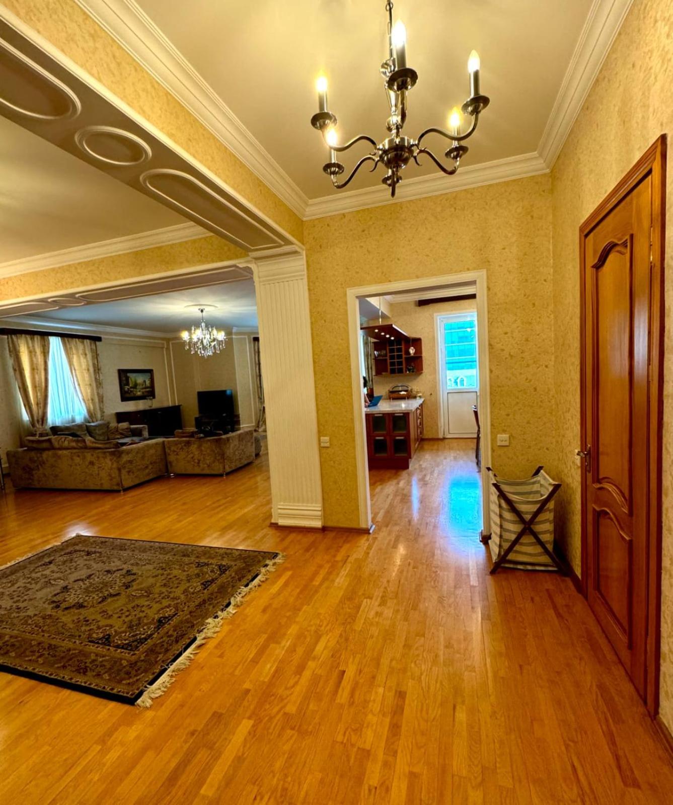 S T Luxury 3 Bed Apartment