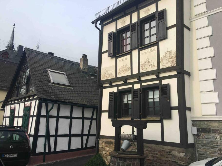 House Four Castles View - A whole House for you!!