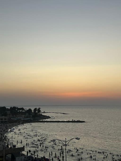 Merveilleuse vue pied sur l eau view 3