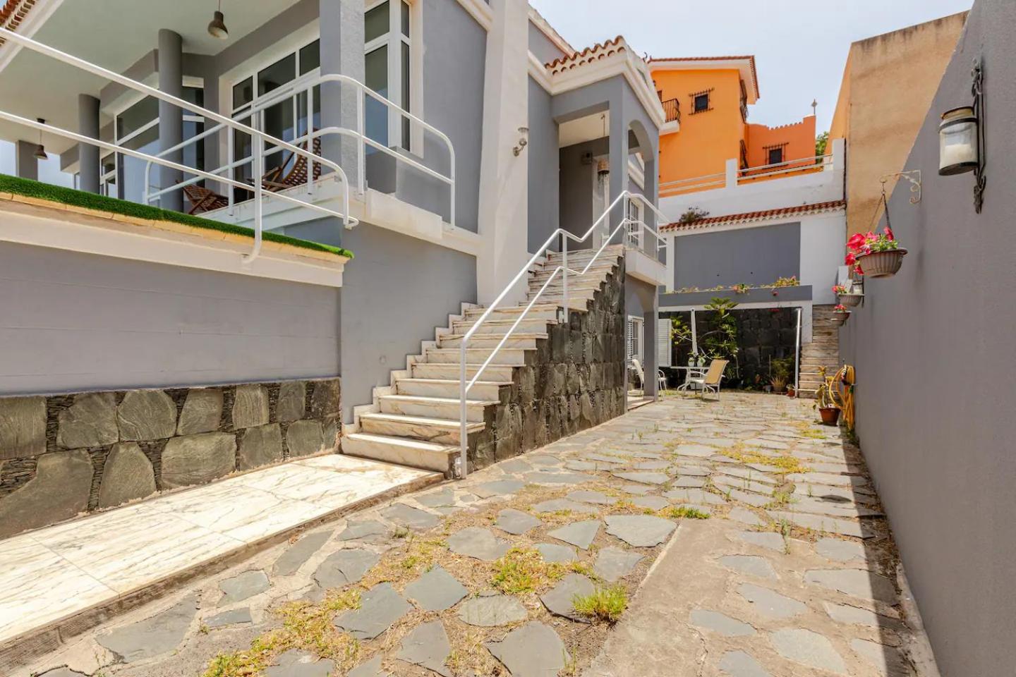 SPECTACULAR VILLA PRiVATE POOL SEAVIEW