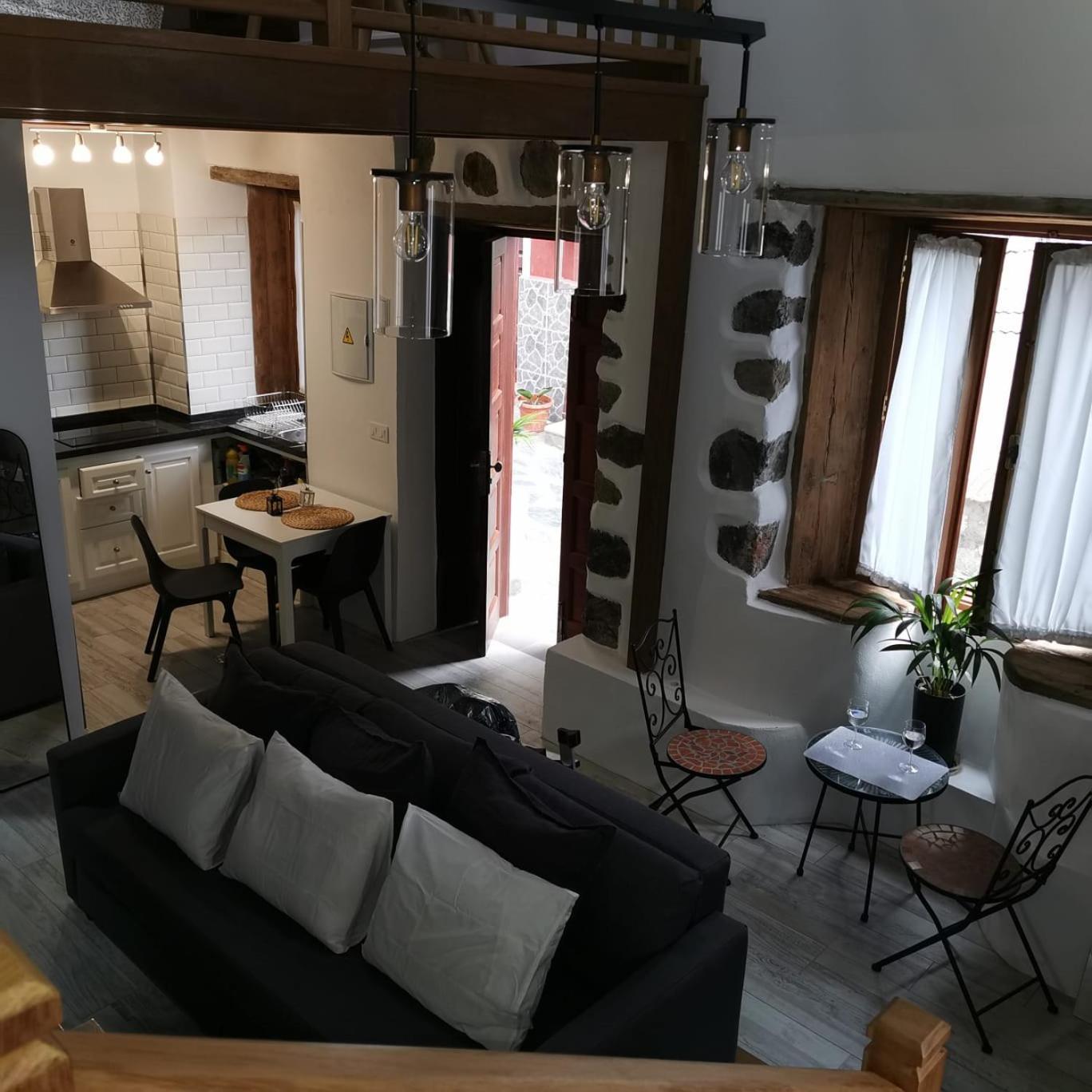 Casa Lola