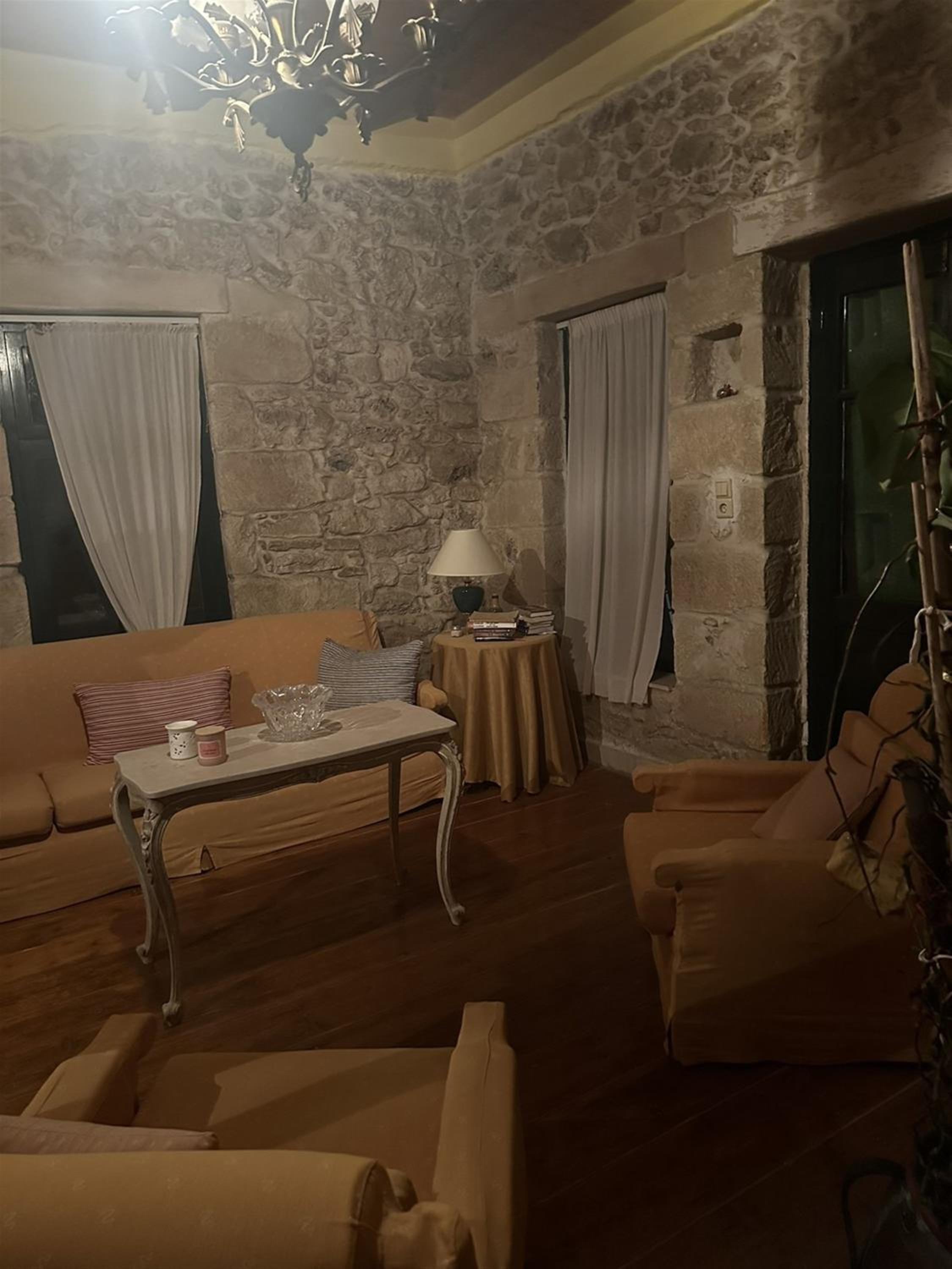 Venerato Traditional Villa