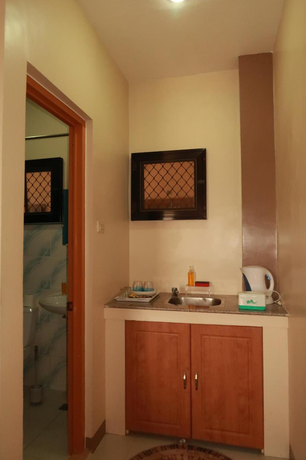 Jo-Cris Apartelle