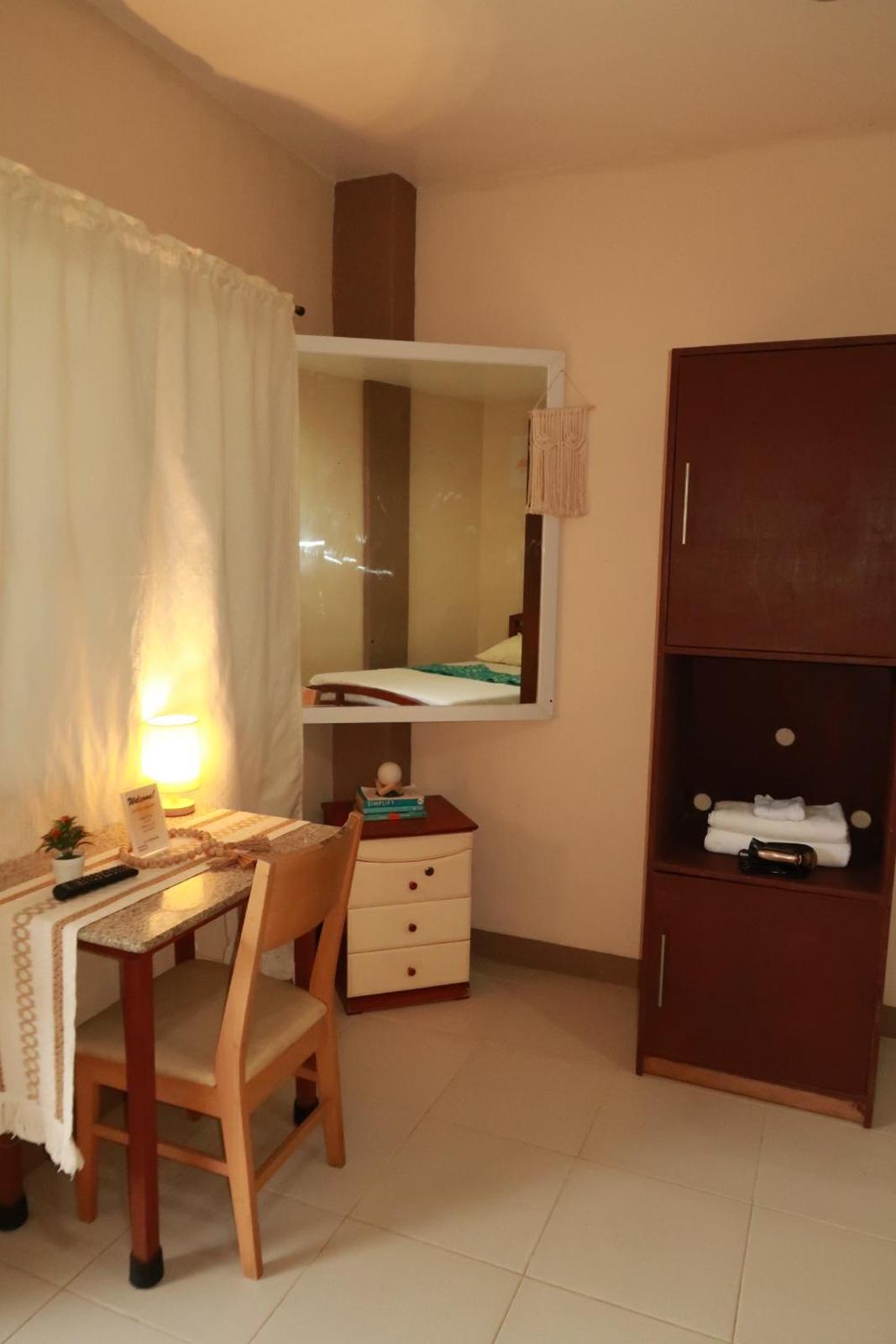 Jo-Cris Apartelle