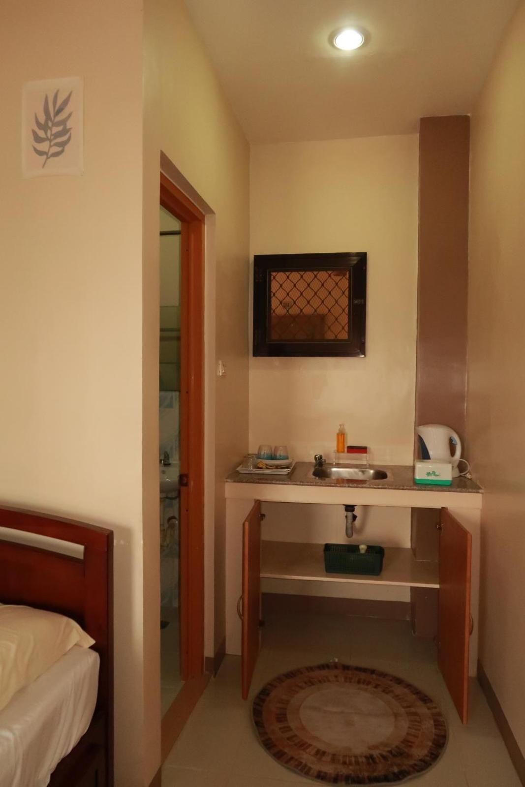 Jo-Cris Apartelle