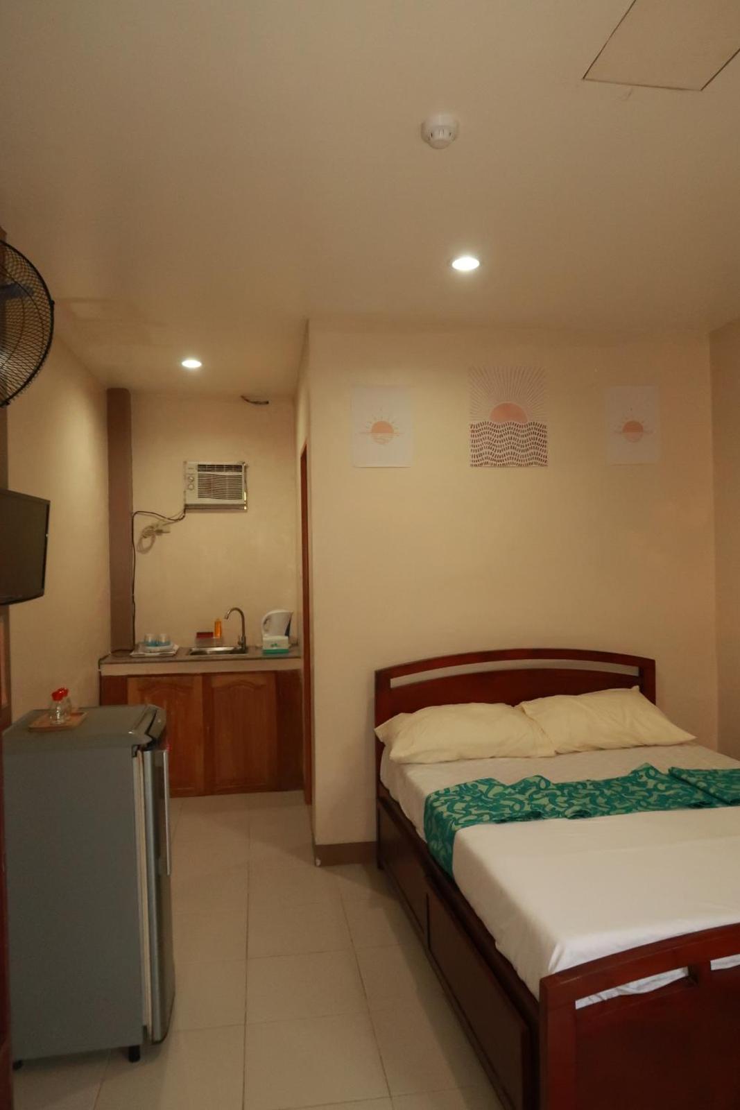 Jo-Cris Apartelle