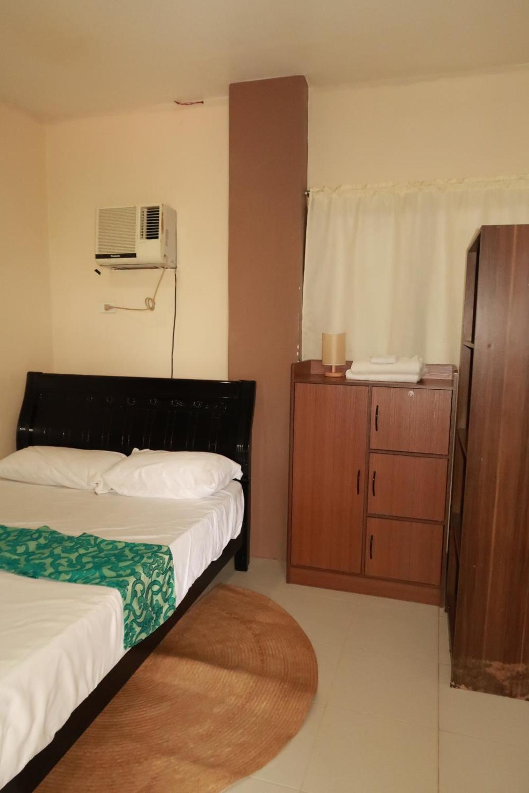 Jo-Cris Apartelle