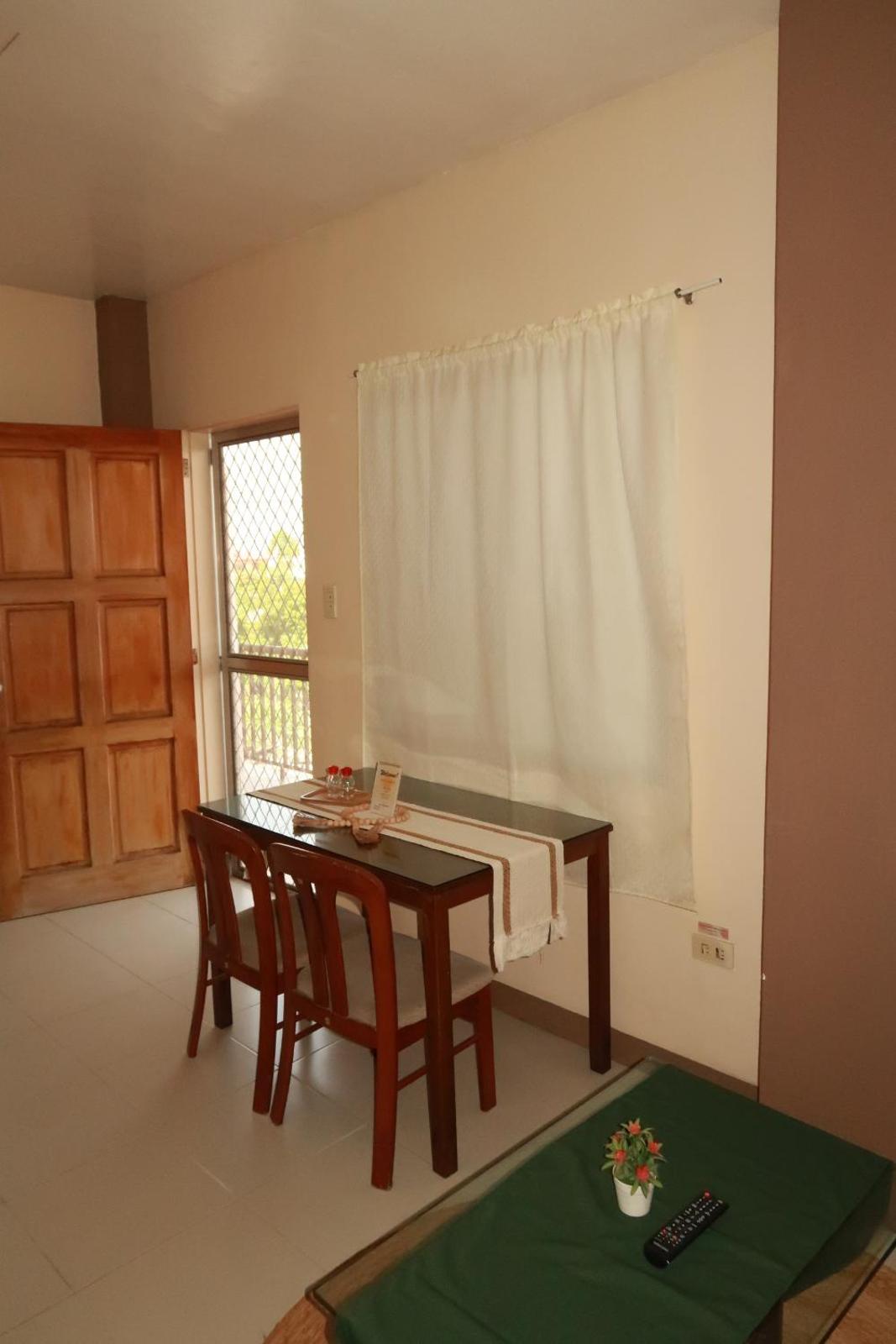 Jo-Cris Apartelle