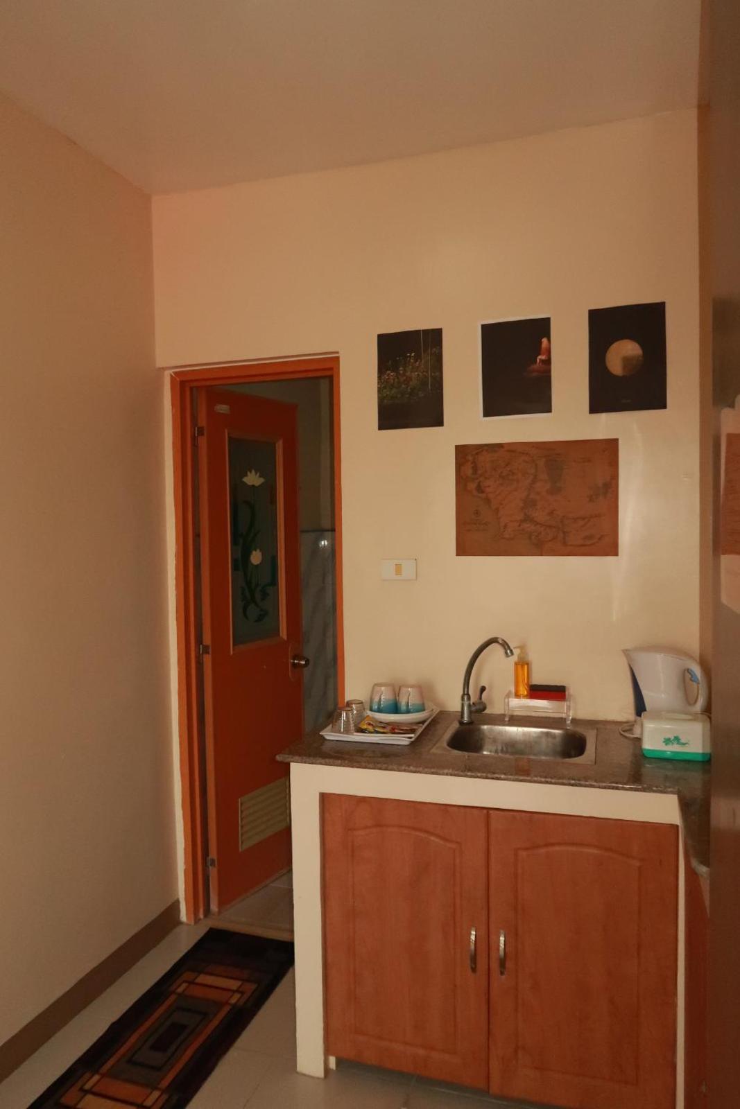 Jo-Cris Apartelle