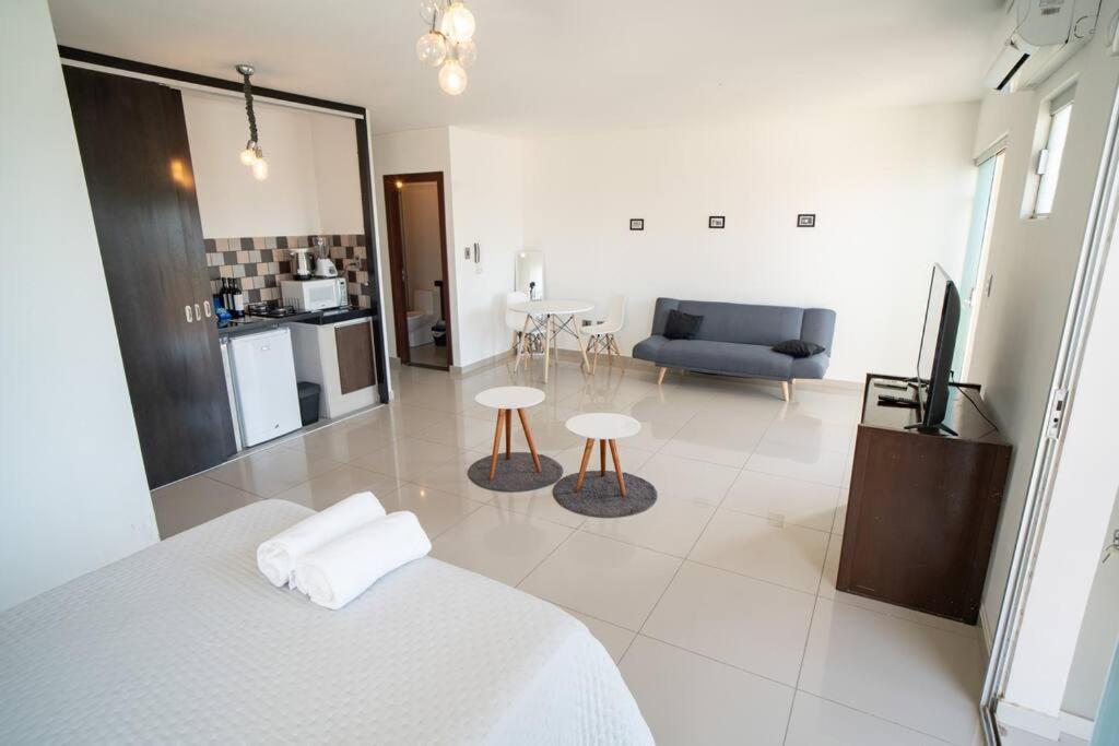 Relajate en Moderno y Elegante Apartamento Familiar con amplio balcón, en Zona Residencial Avenida Beni
