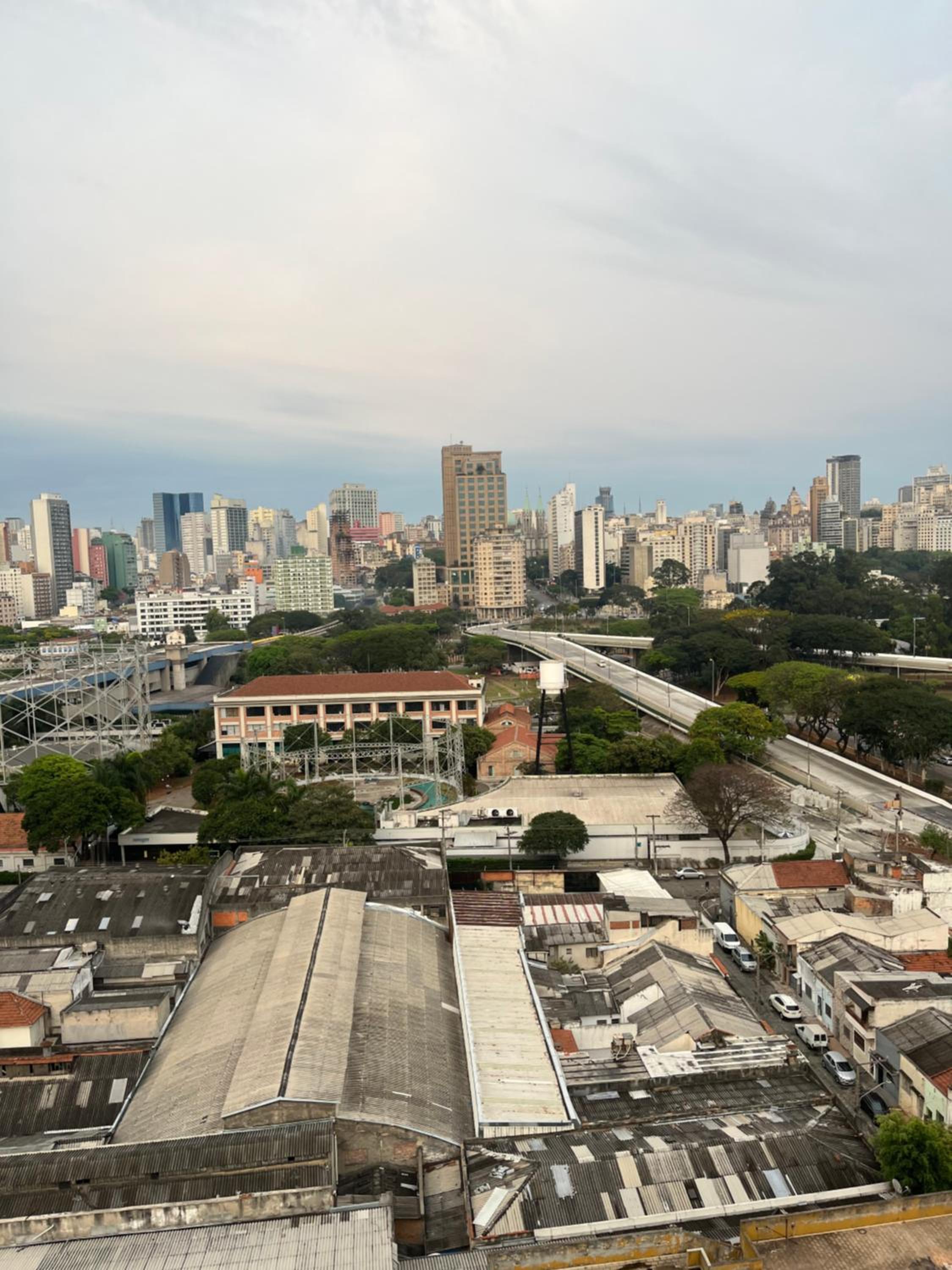 Yellow One - Apto no Brás com Garagem e Ótima Localização