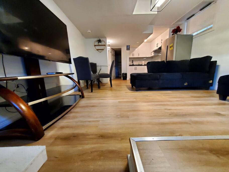 Cozy Haven 2 bedroom Basement apartment with Treated water