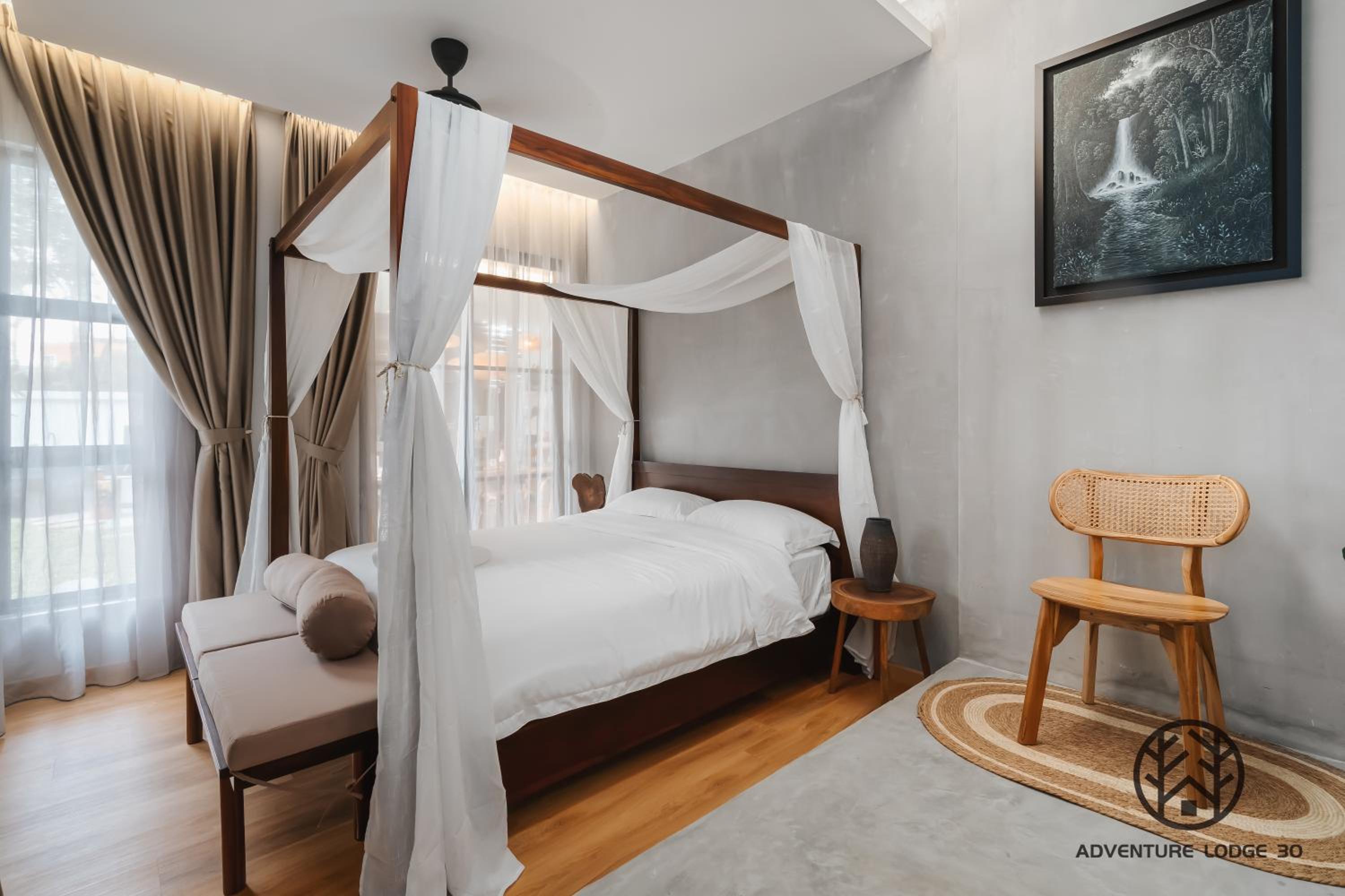 Adventure Lodge 30 - 7mins to Jonker Str #HotJacuzzi #kids #25pax #KTV#swimming pool