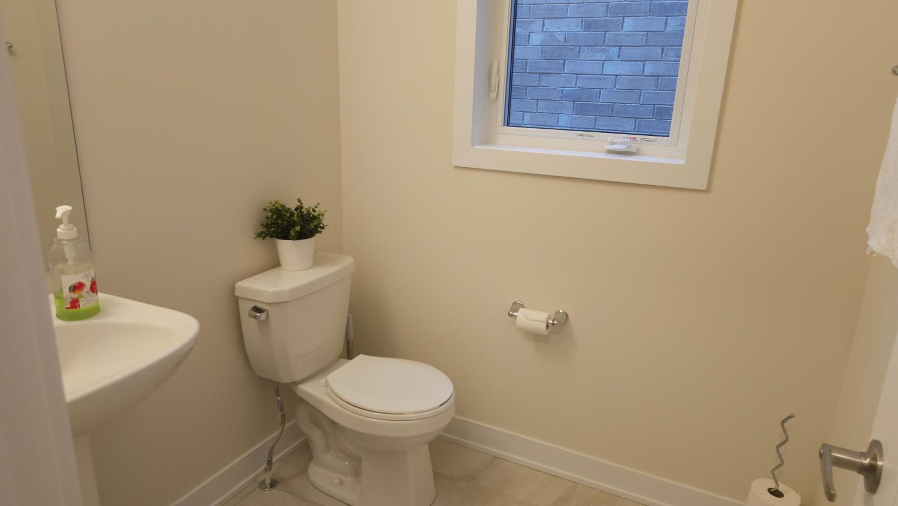 Welland Niagara Vacation Home licence# STR-289