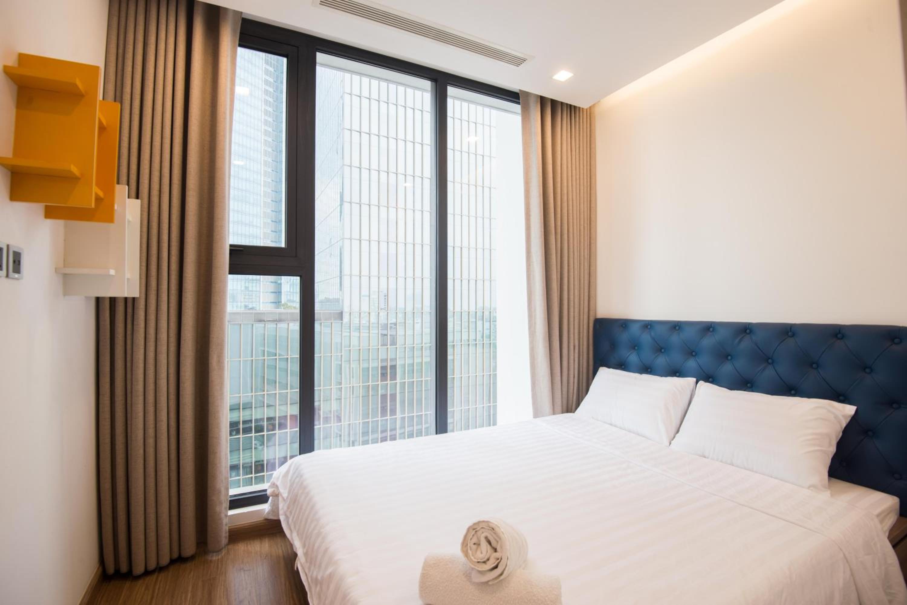 Skyline apartment Vinhomes Metropolis