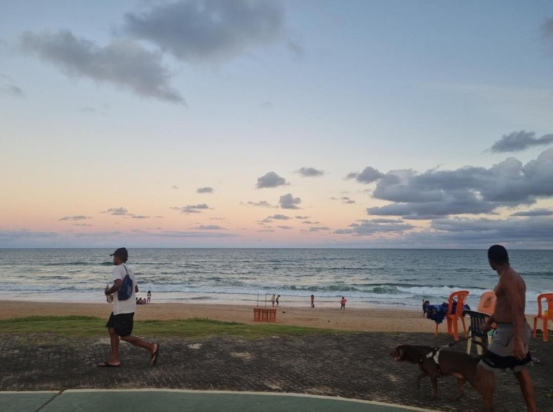 Quarto ar condicionado,praia,centro de convenções 'casa compartilhada '