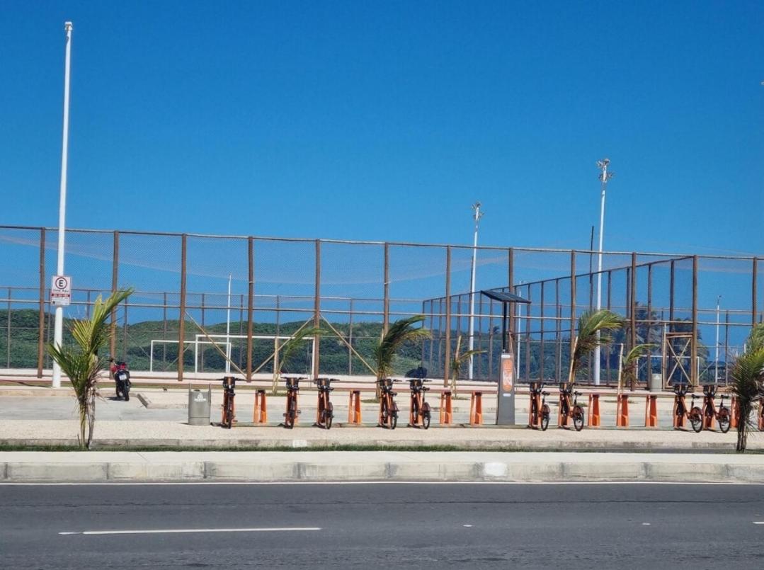 Quarto ar condicionado,praia,centro de convenções 'casa compartilhada '