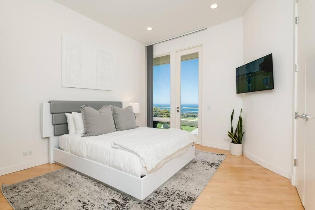 La Jolla Ocean View Mansion 2 view 3
