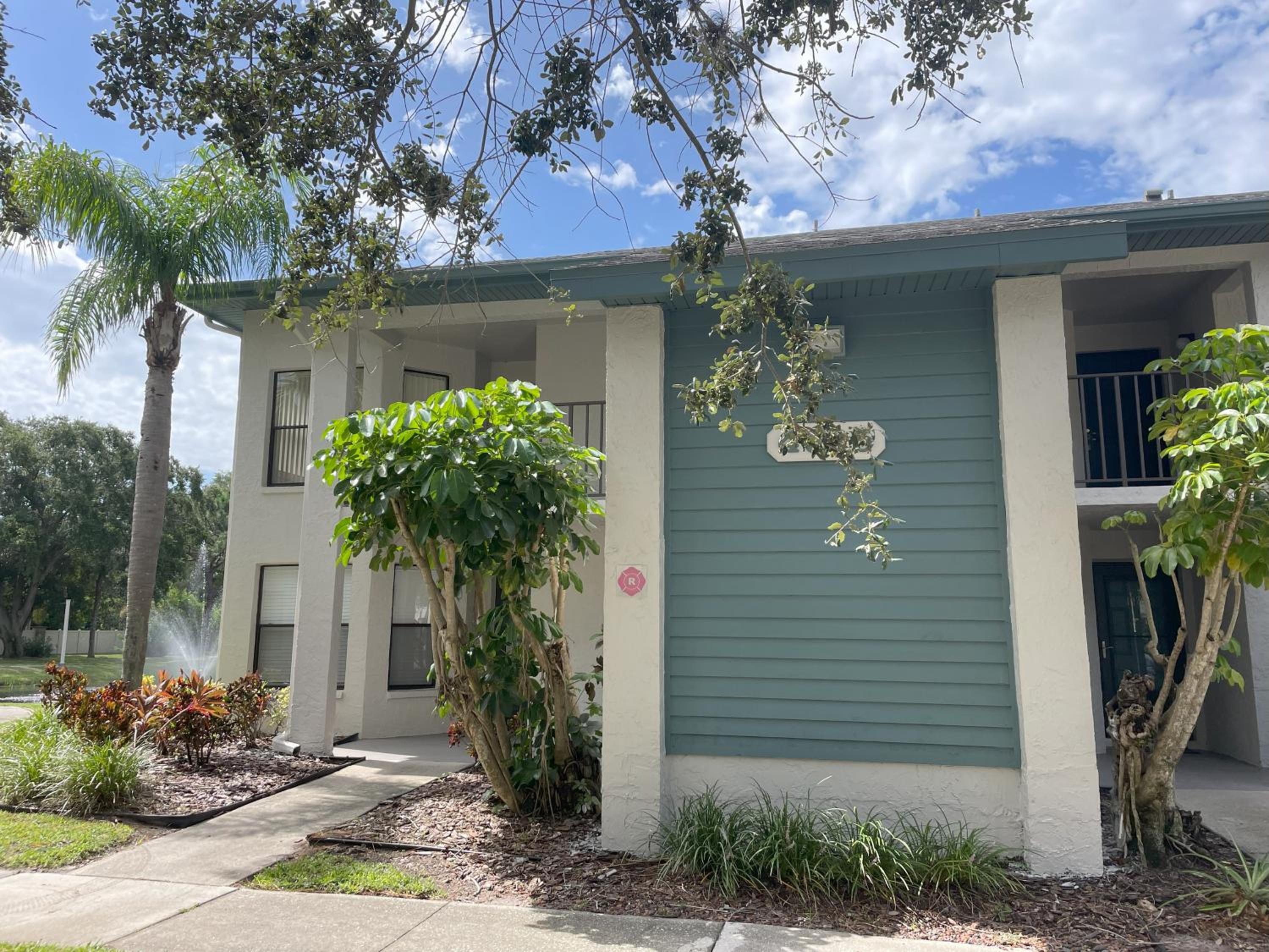 Hotel Florida Bella Rosa near IMG Academy & beaches - Image 1