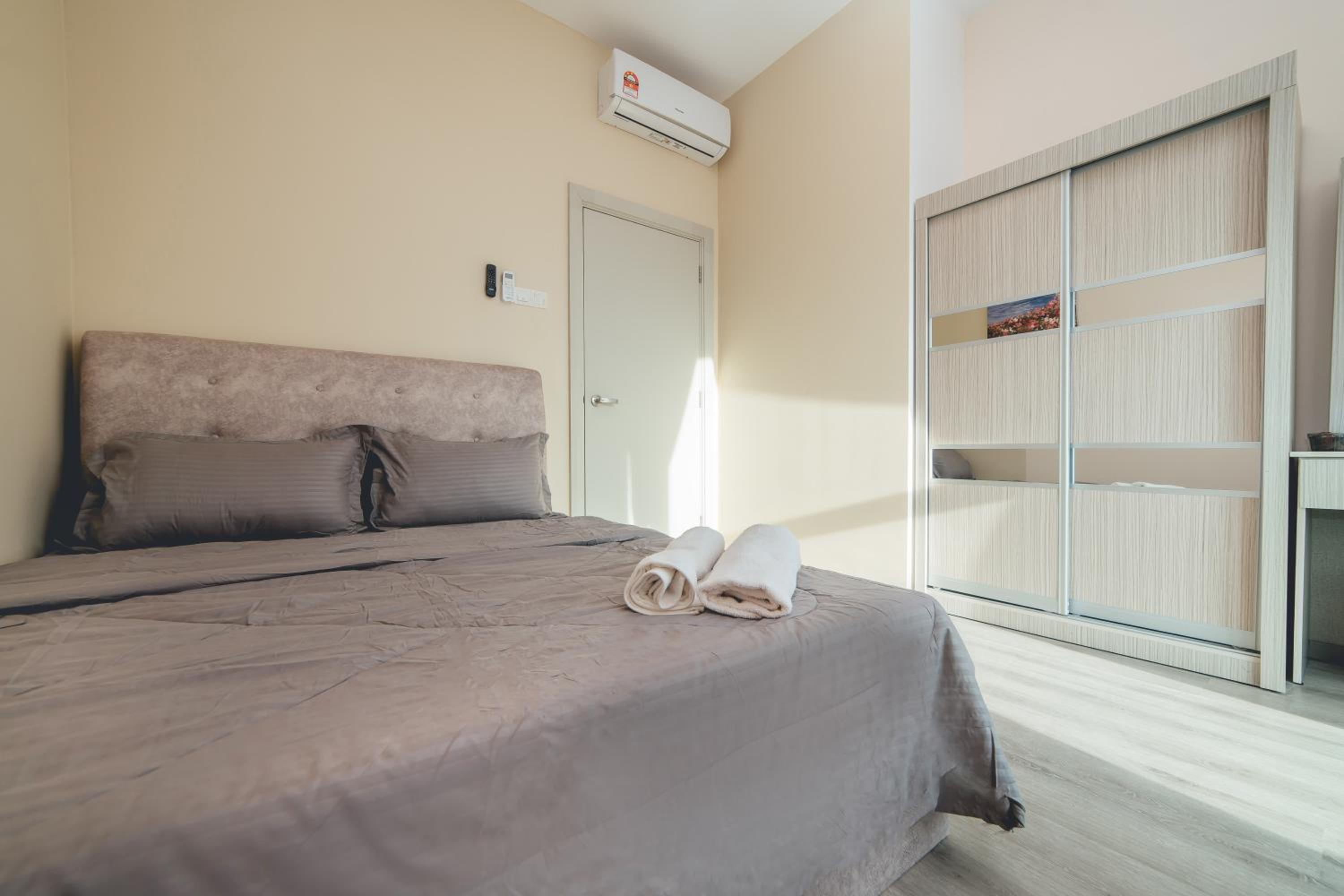 Mosaic Southkey Muji Nest 3BR6Pax nr Midvalley by Our Stay