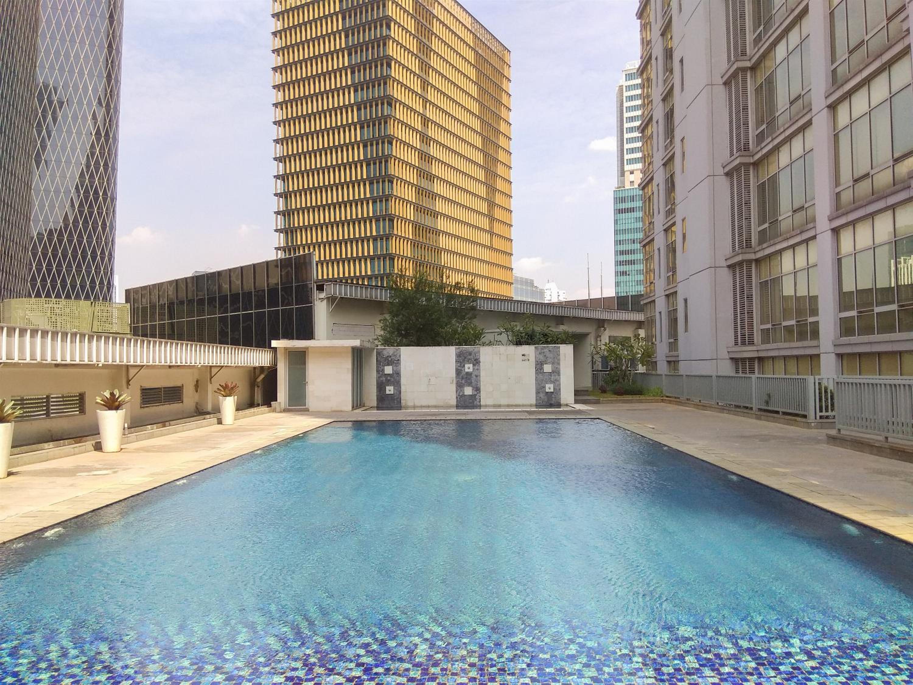 Comfort Stay 2BR with Private Lift at Masterpiece Apartment By Travelio