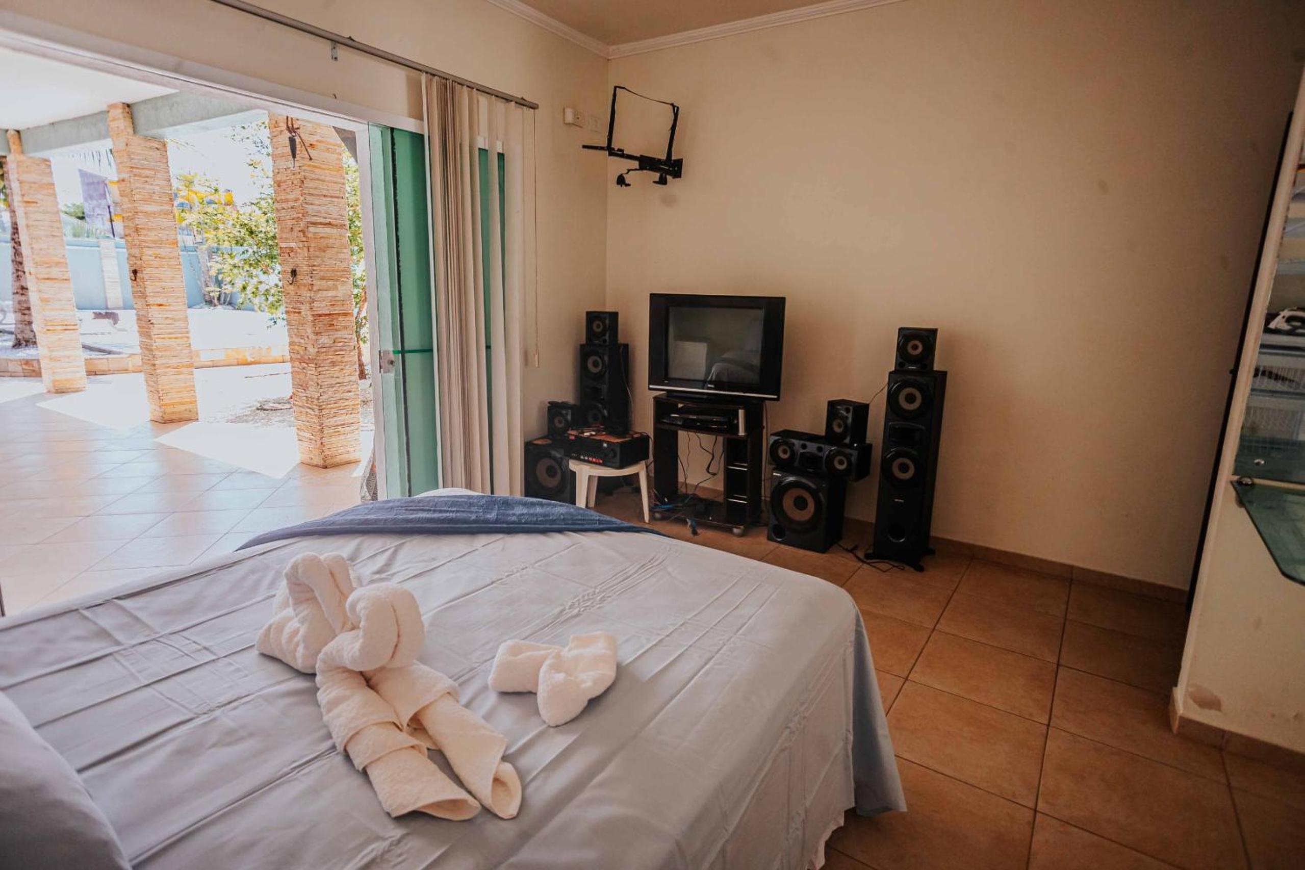 Casa com piscina na Praia de Guaratuba