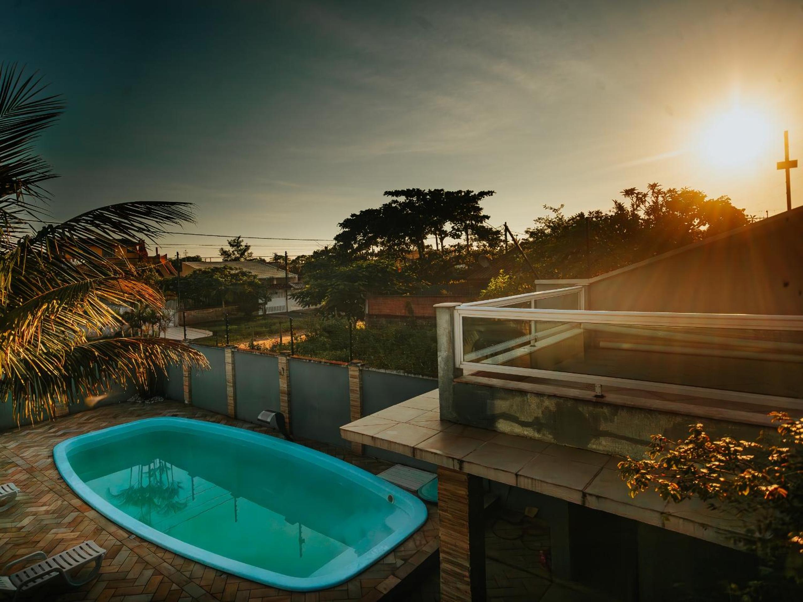 Casa com piscina na Praia de Guaratuba