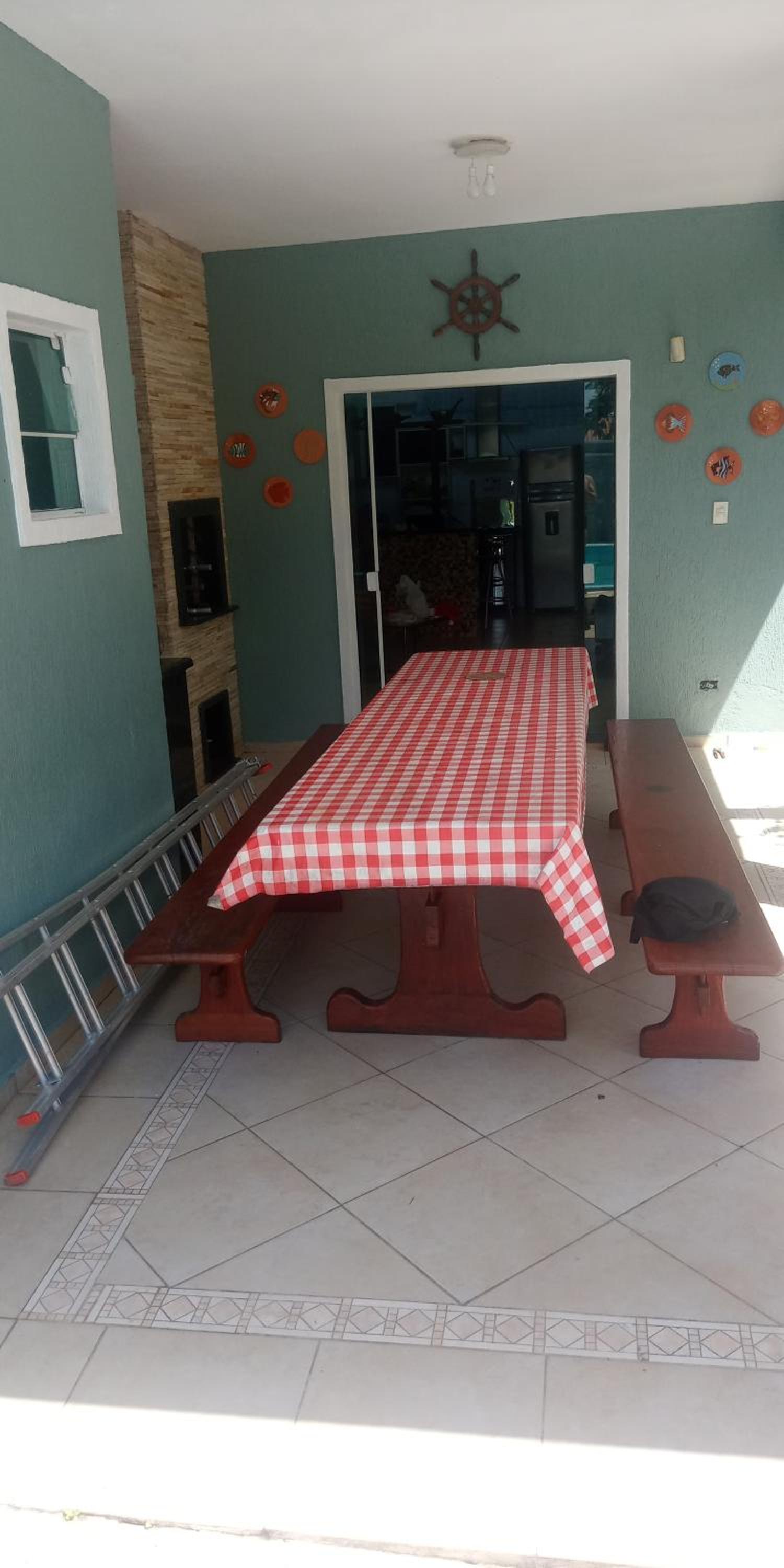Casa com piscina na Praia de Guaratuba
