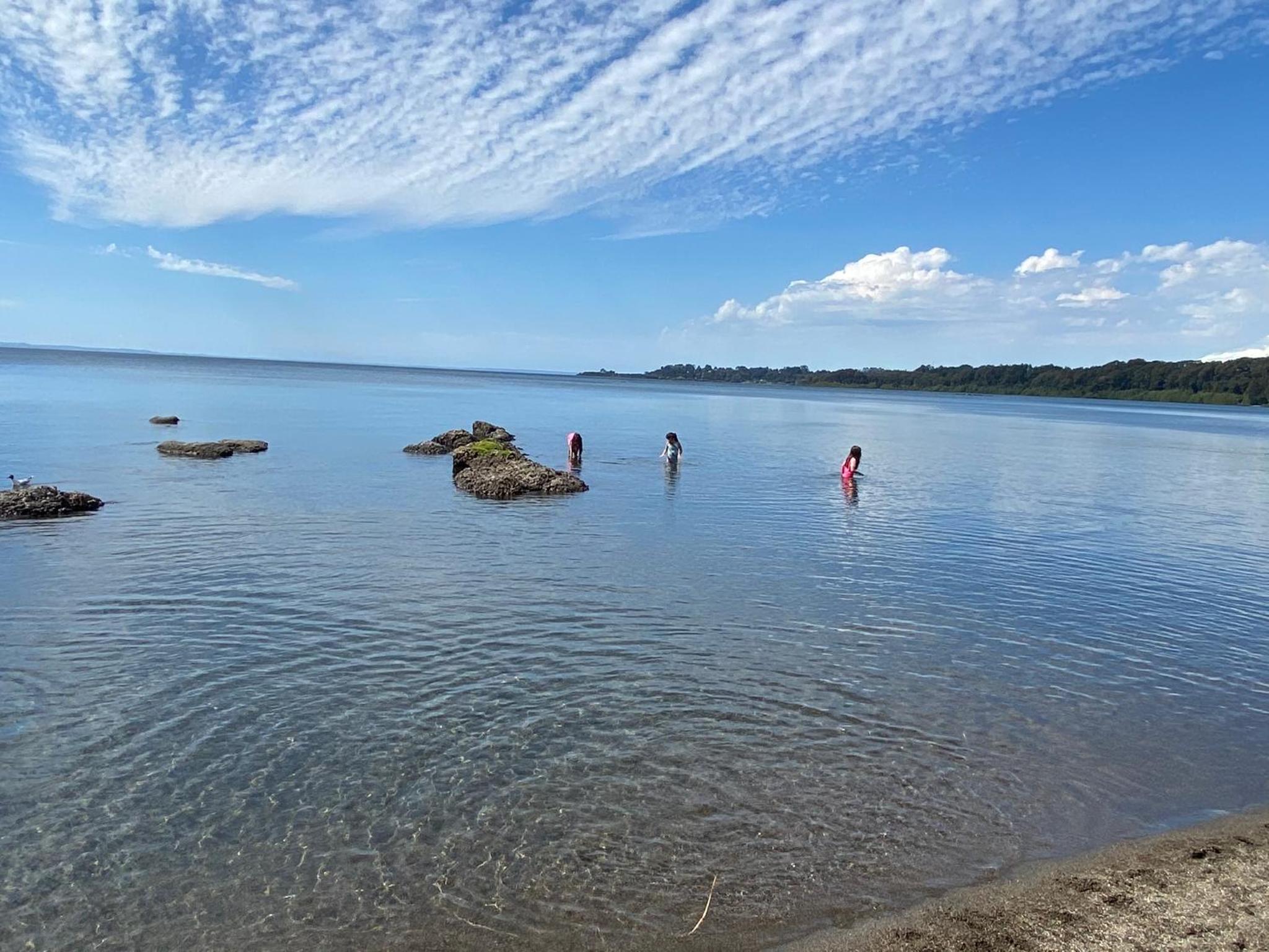 CASA del LAGO orilla PLAYA, PUERTO VARAS nueva en B00KING
