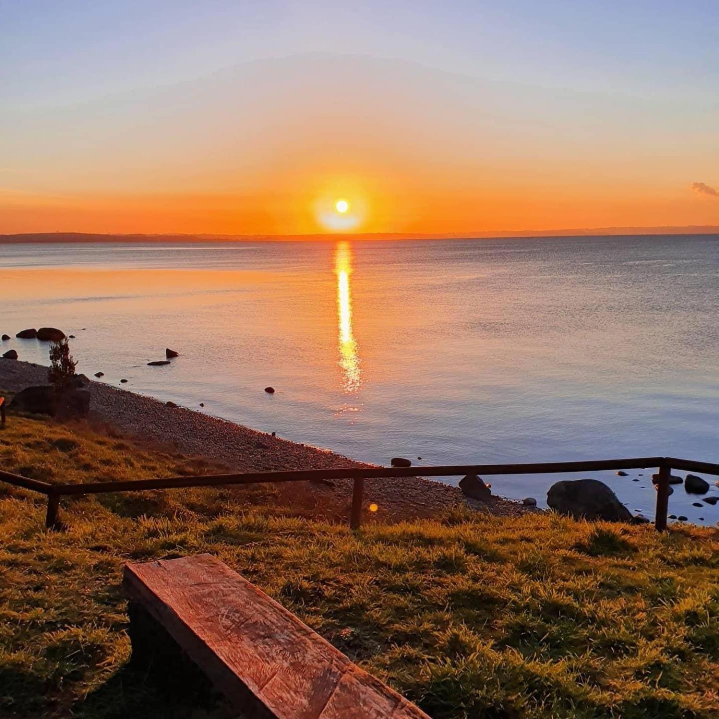 CASA del LAGO orilla PLAYA, PUERTO VARAS nueva en B00KING