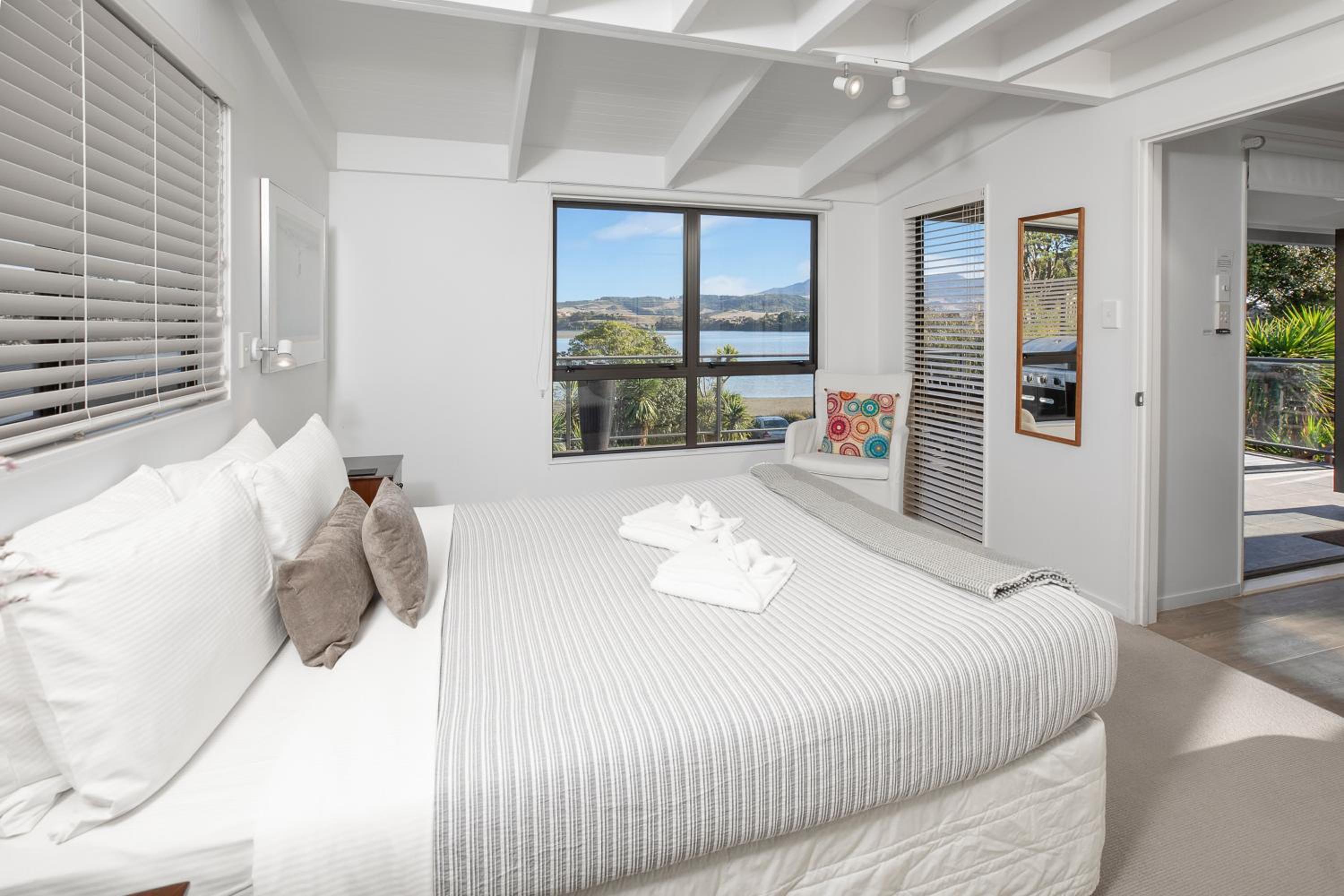Muritai Waters holiday accommodation view 4