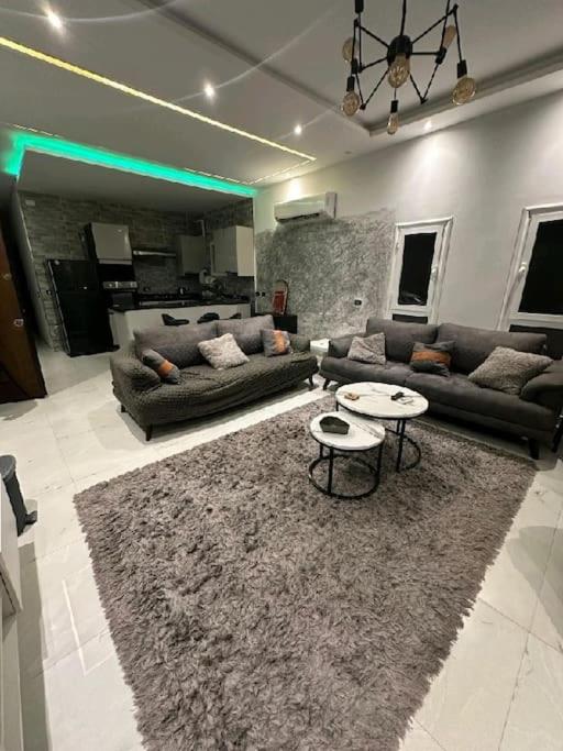 private apartment close pyramids and big museum