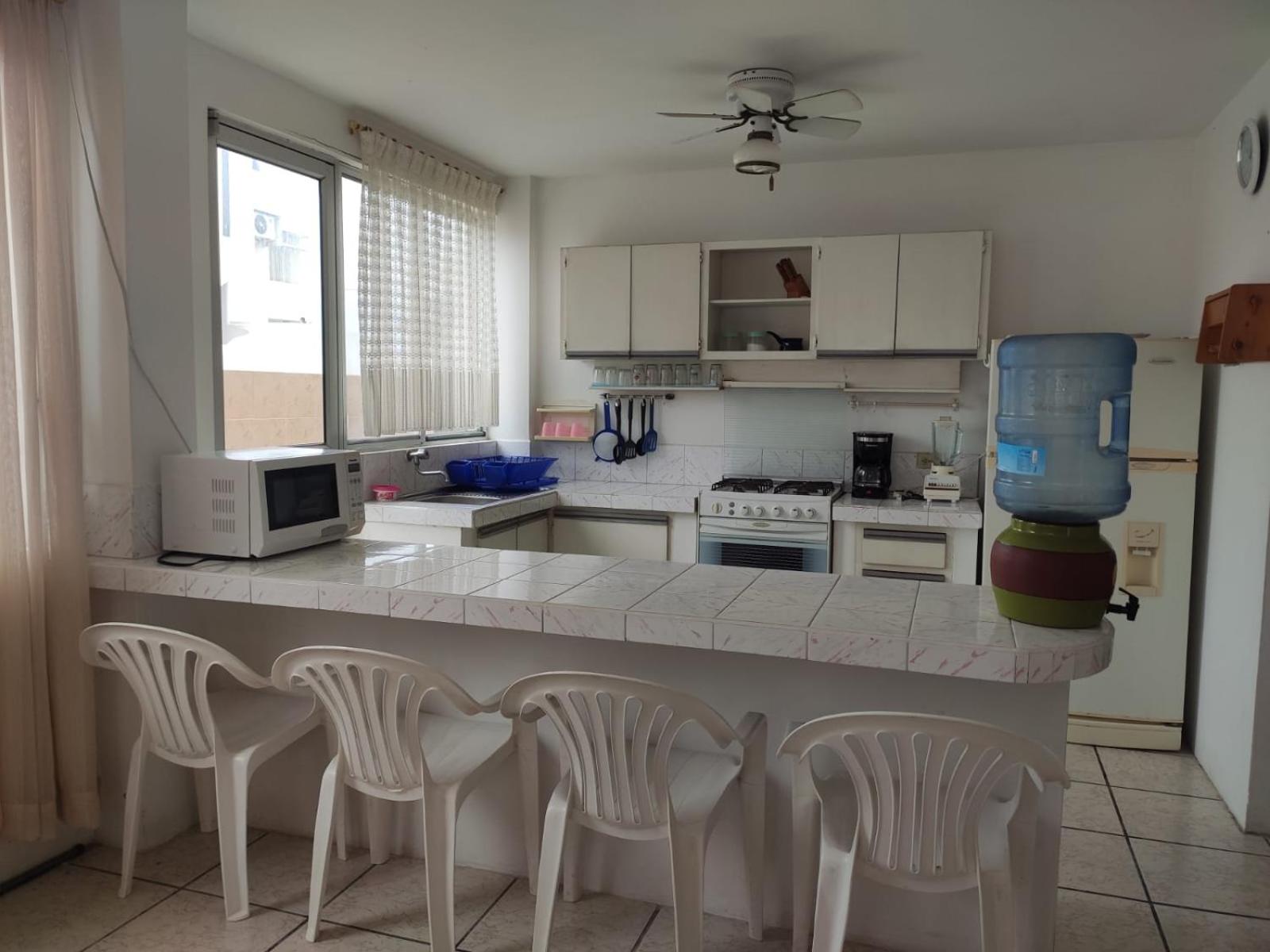 CASA EN LA PLAYA Tonsupa-Ecuador
