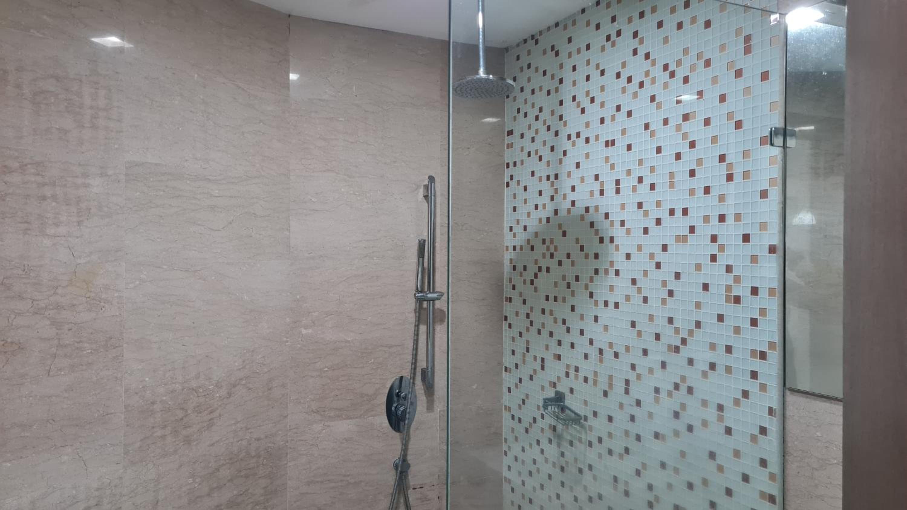 Hostel At Regalia Residence