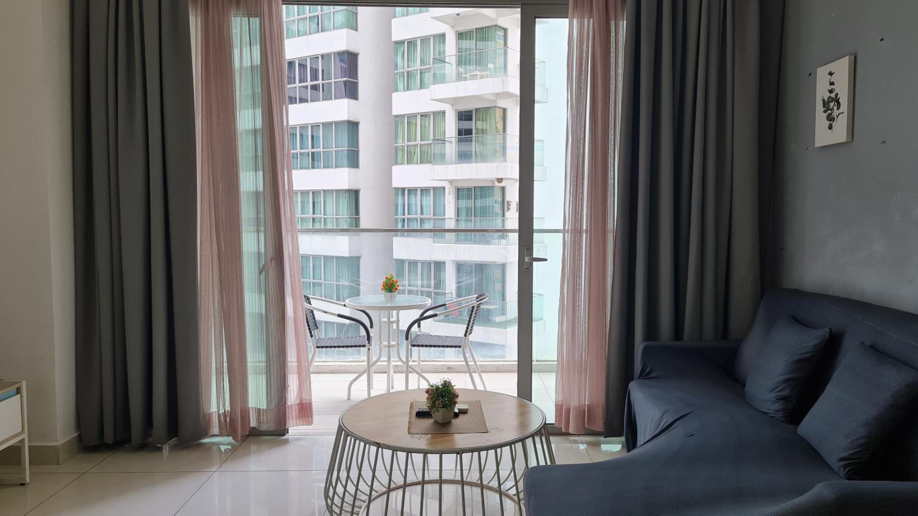 Hostel At Regalia Residence
