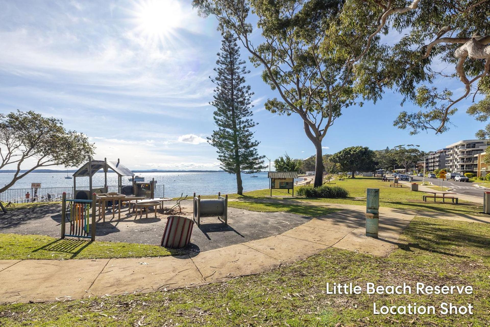 Shelly's Bay Escape, 27c Dowling St - stylish with ducted air con and Wi-Fi