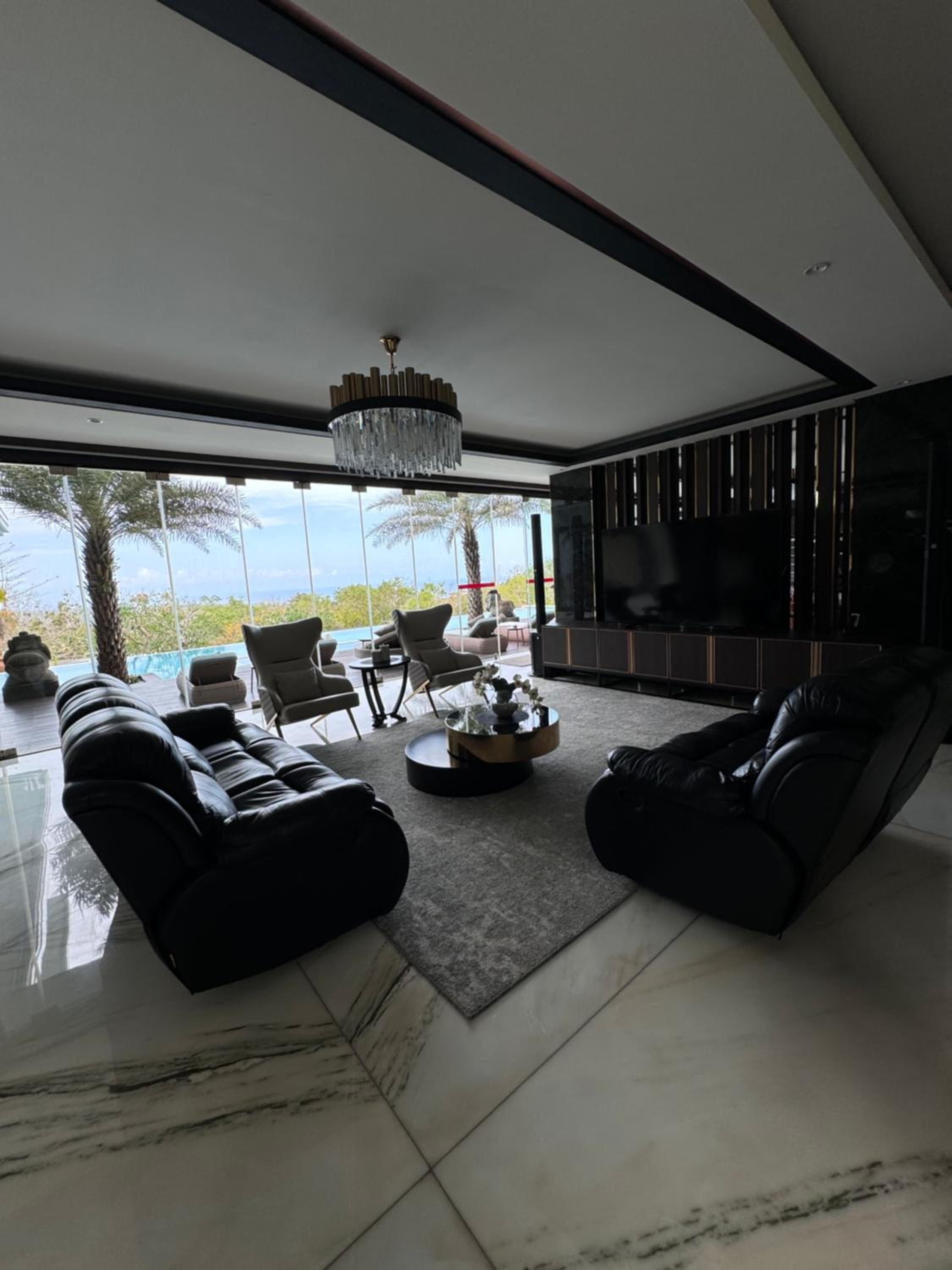 Luxury 6-Bedroom Villa in Uluwatu view 5