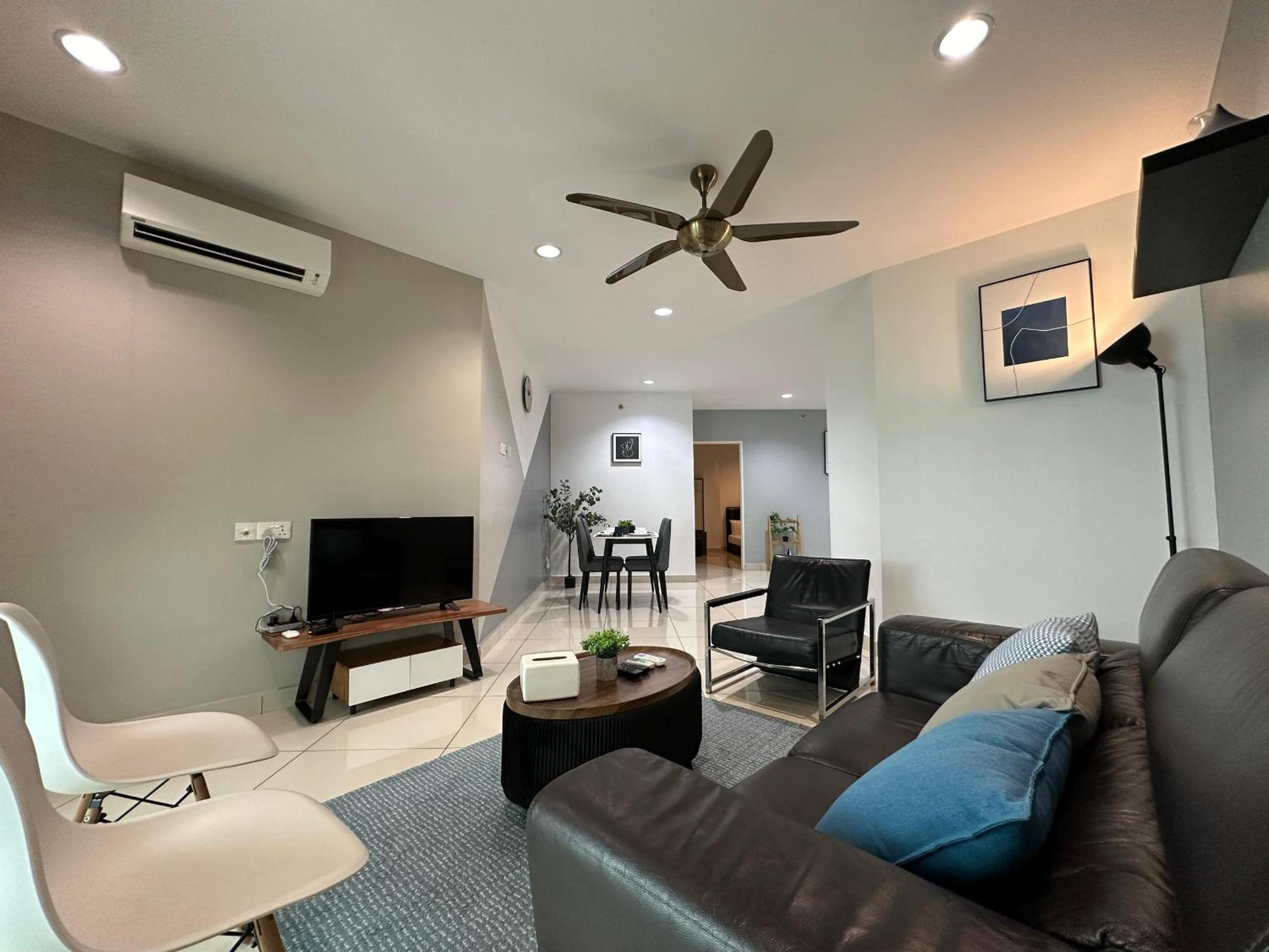 Mansion One at Gurney Drive Georgetown by 3C photo 1