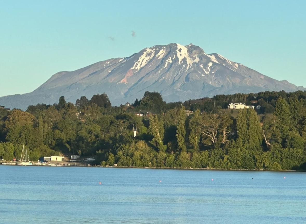 CASA del LAGO orilla PLAYA, PUERTO VARAS nueva en B00KING