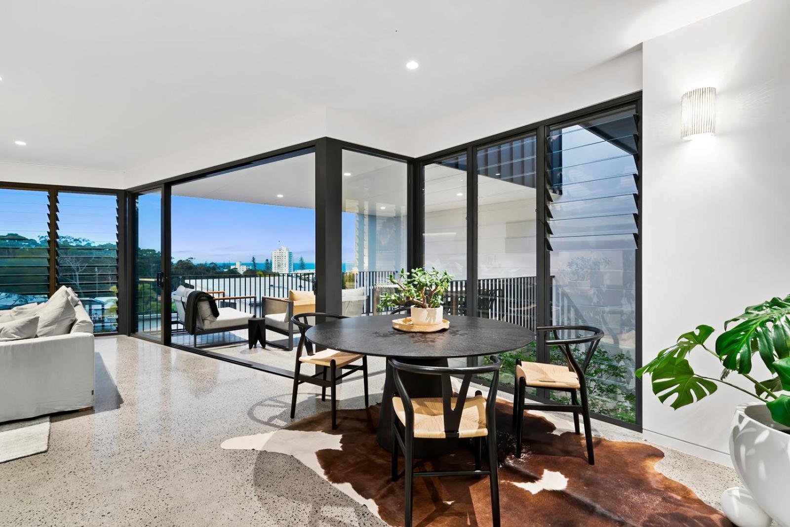Luxe Condo at Alex Beach