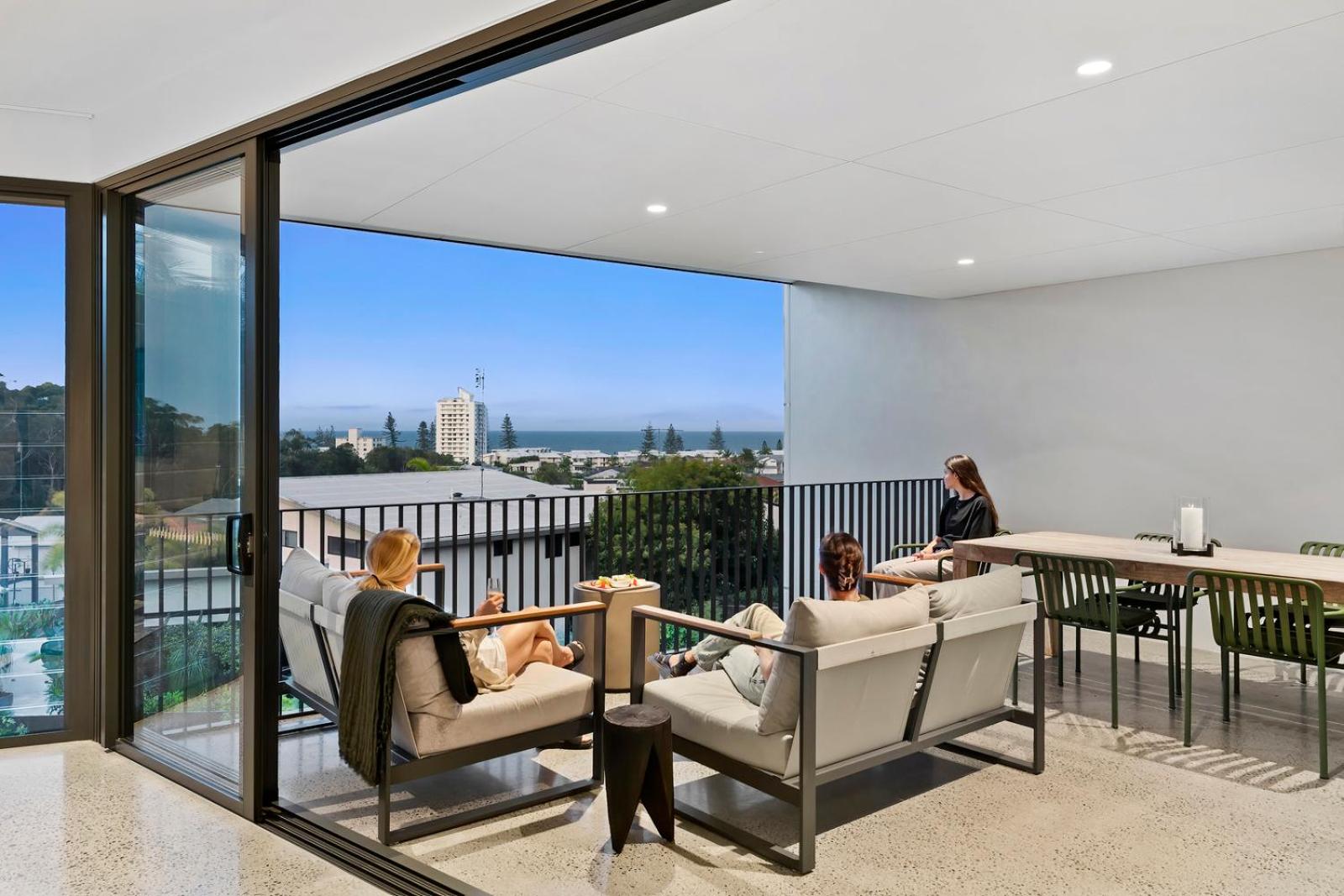 Luxe Condo at Alex Beach
