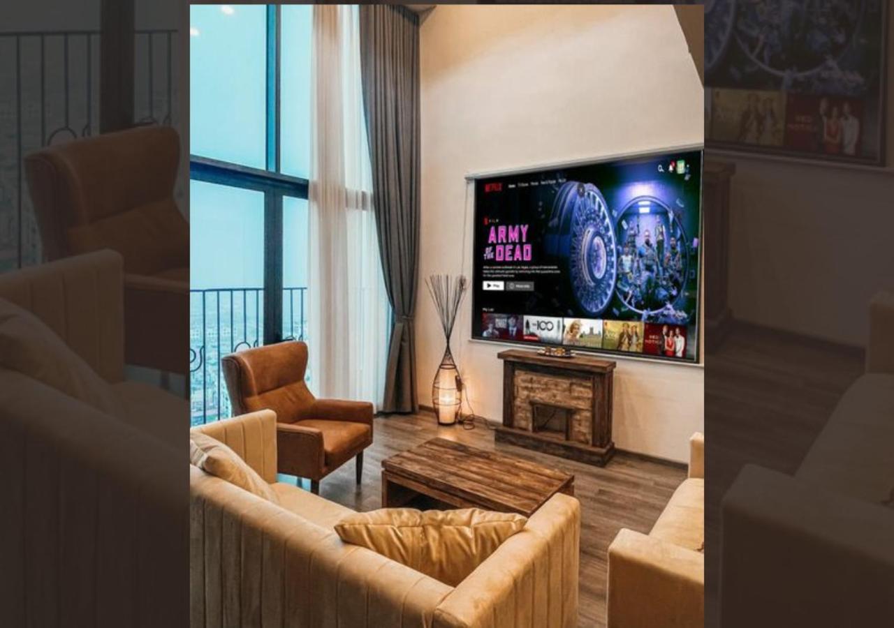 PENTSTUDIO_5Stars_Westlake_Luxury